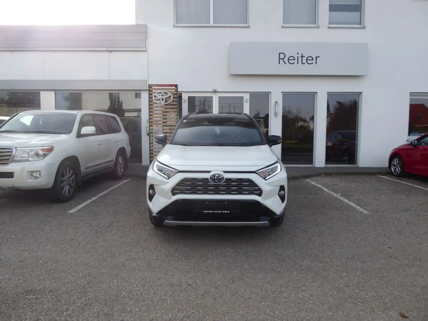 Toyota RAV 4 Style Hybrid AWD Weiß - 1
