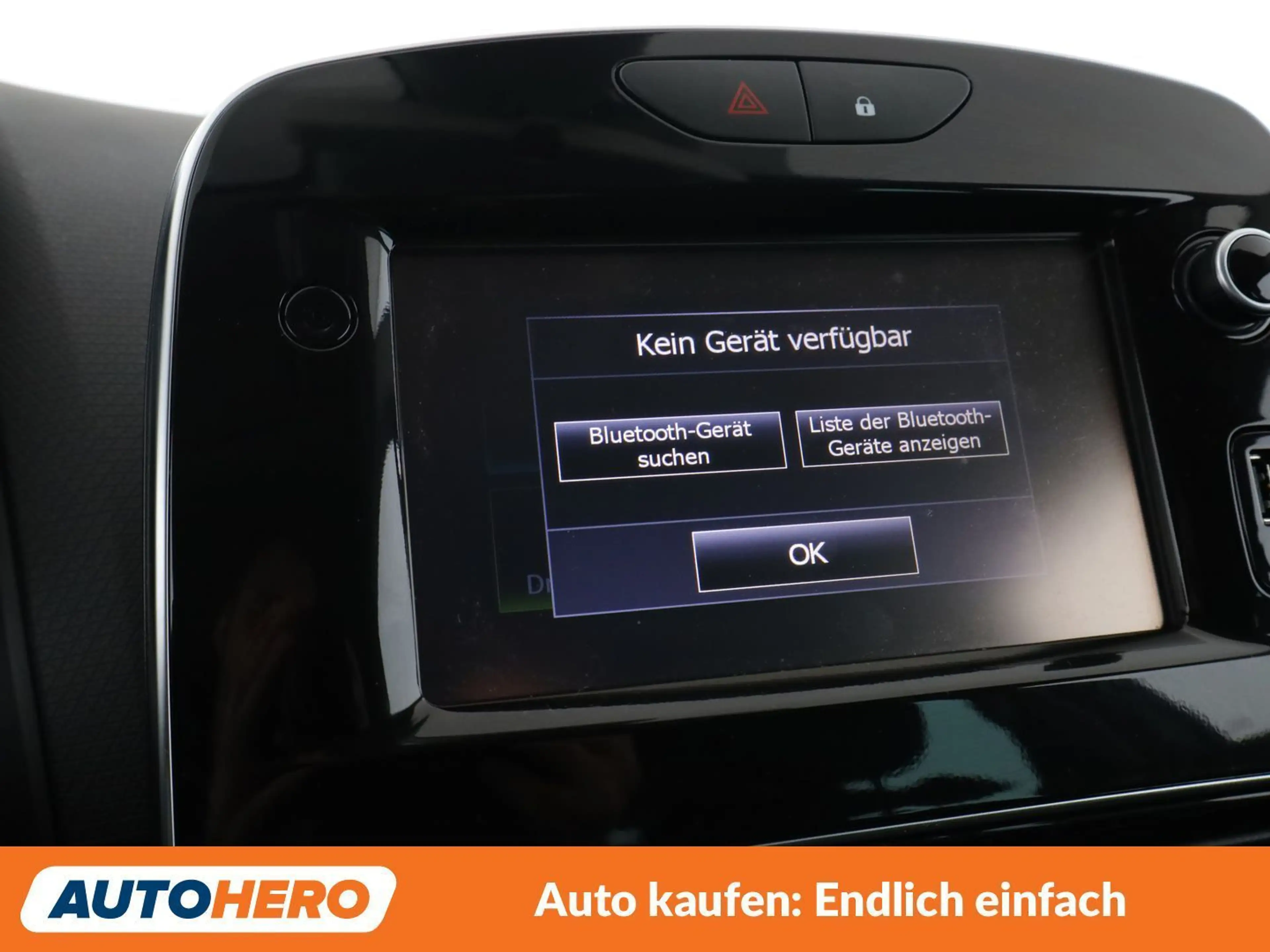 Renault Clio 1.2 Intens — photo 23