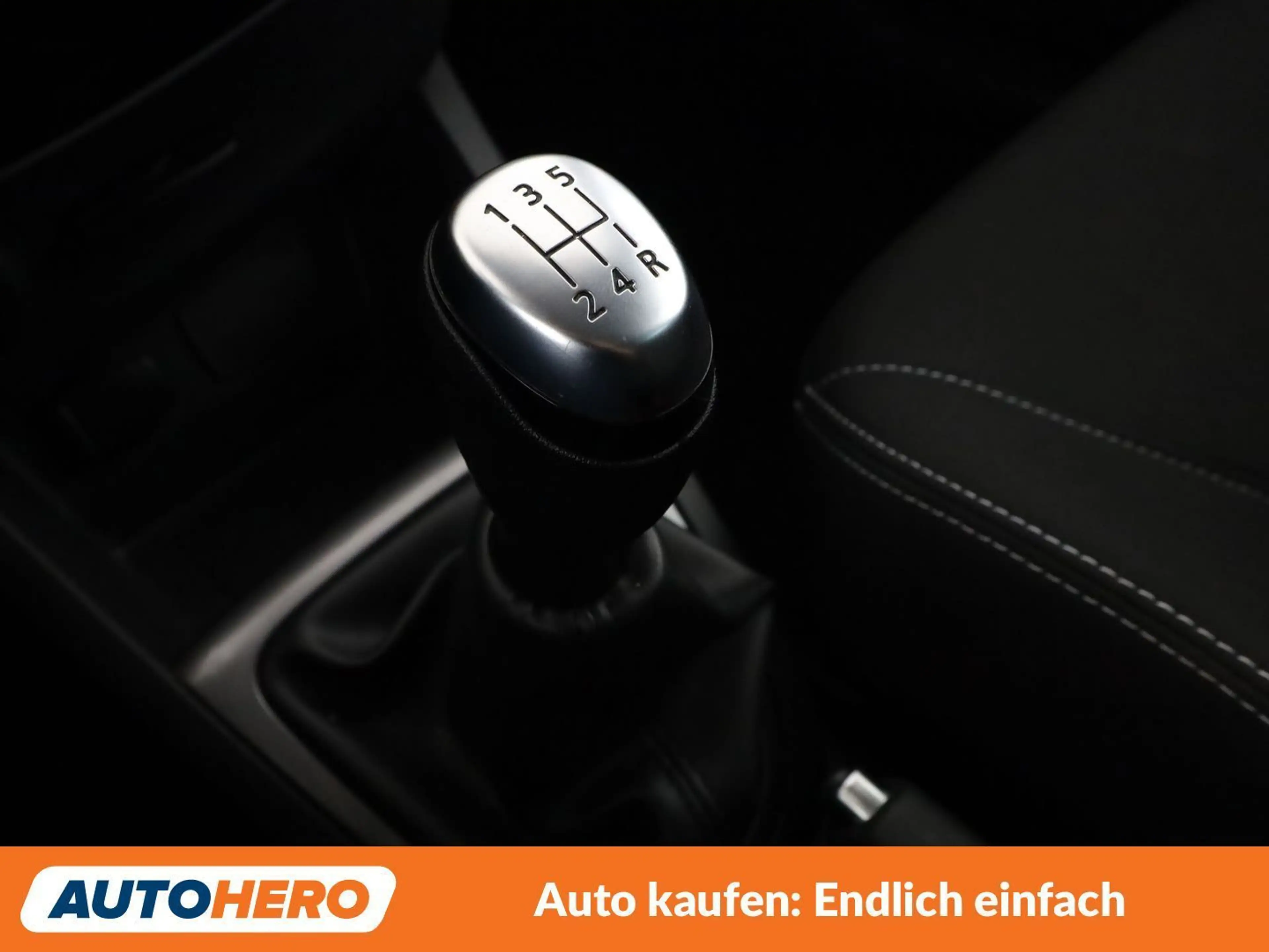 Renault Clio 1.2 Intens — photo 25