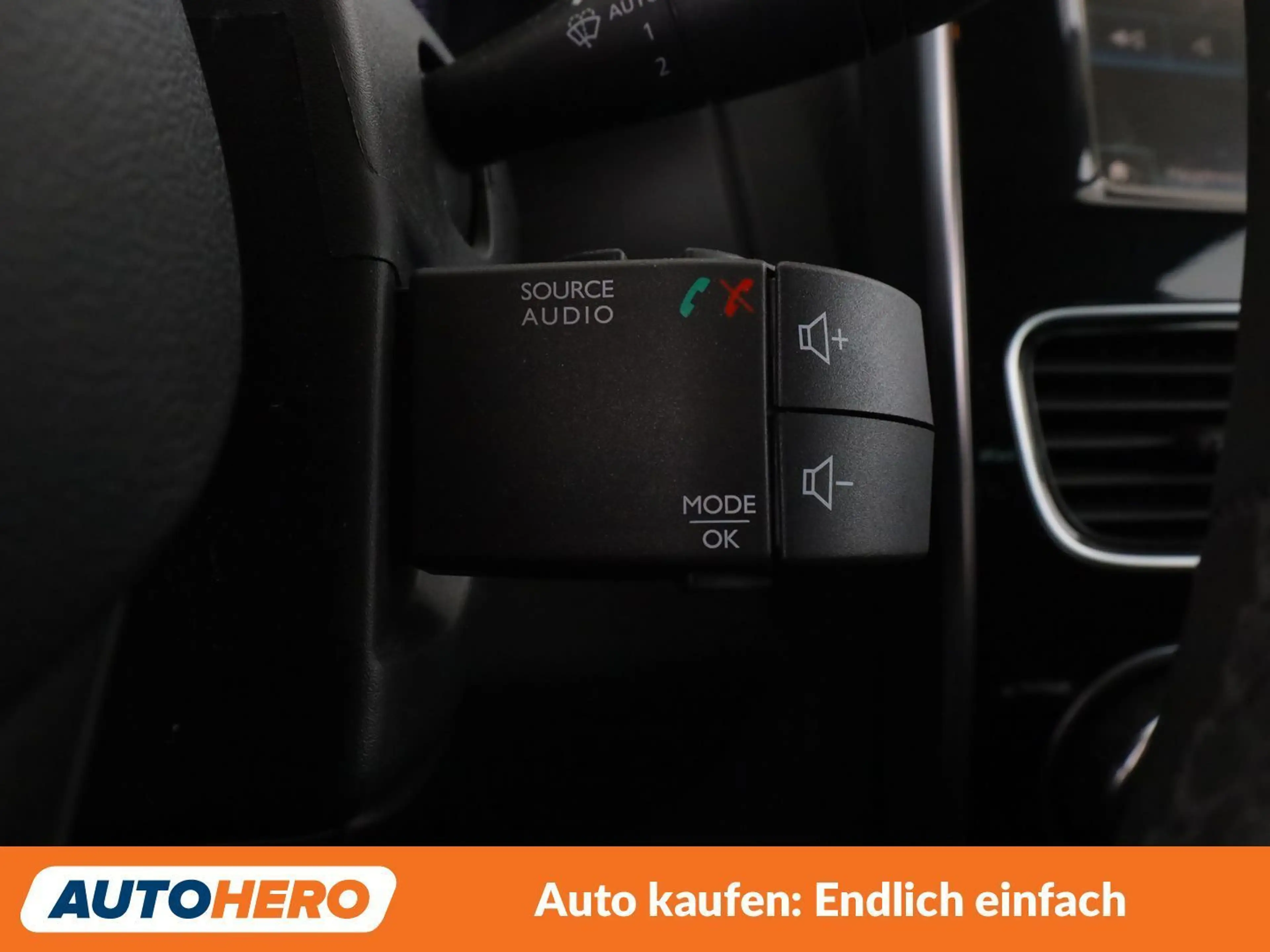Renault Clio 1.2 Intens — photo 27