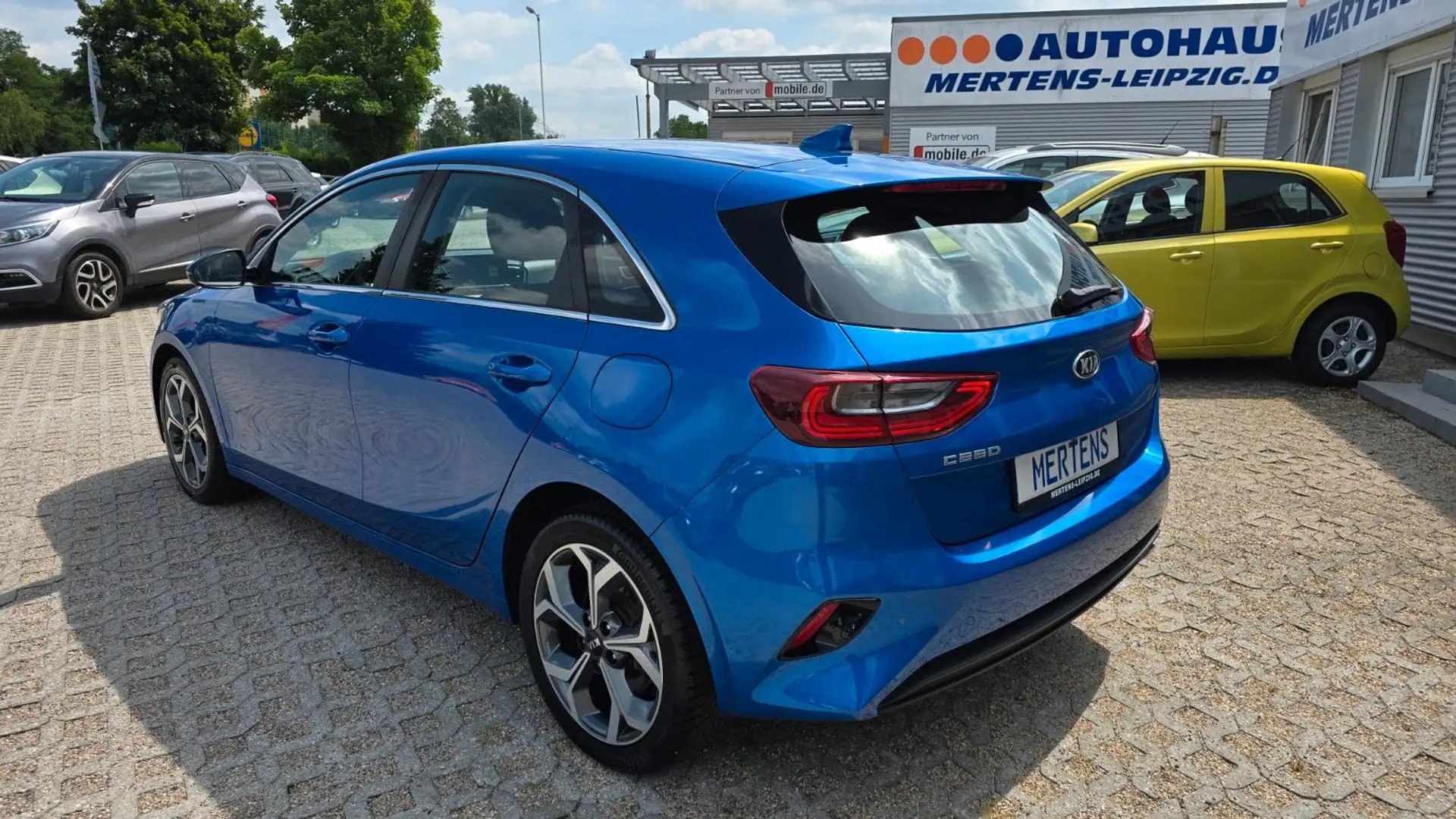 Kia Ceed / cee'd DCT Spirit LED NAV SHZ KAMERA Blau - 2