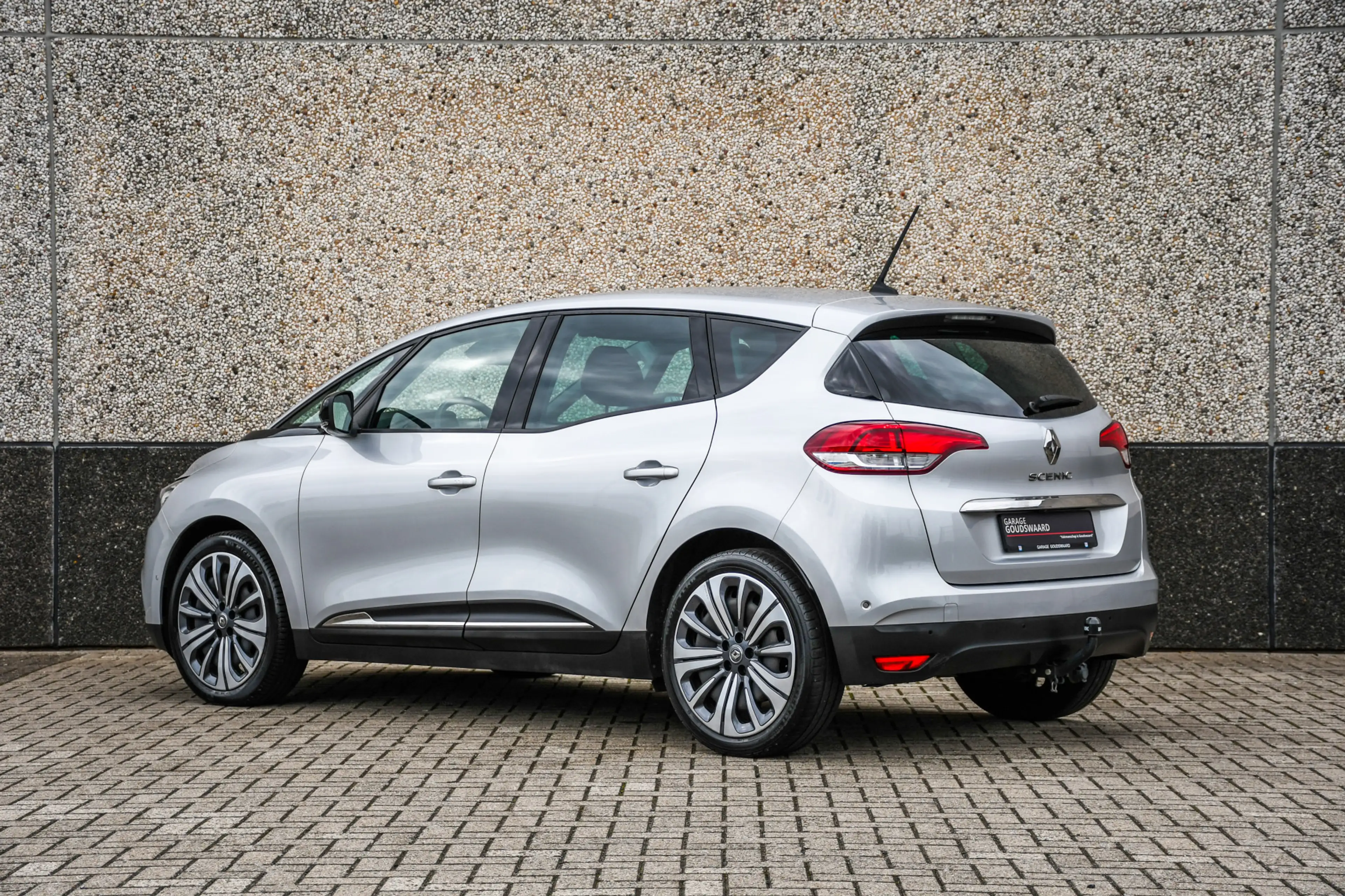 Renault Scenic 1.3 TCe Business Zen — photo 3