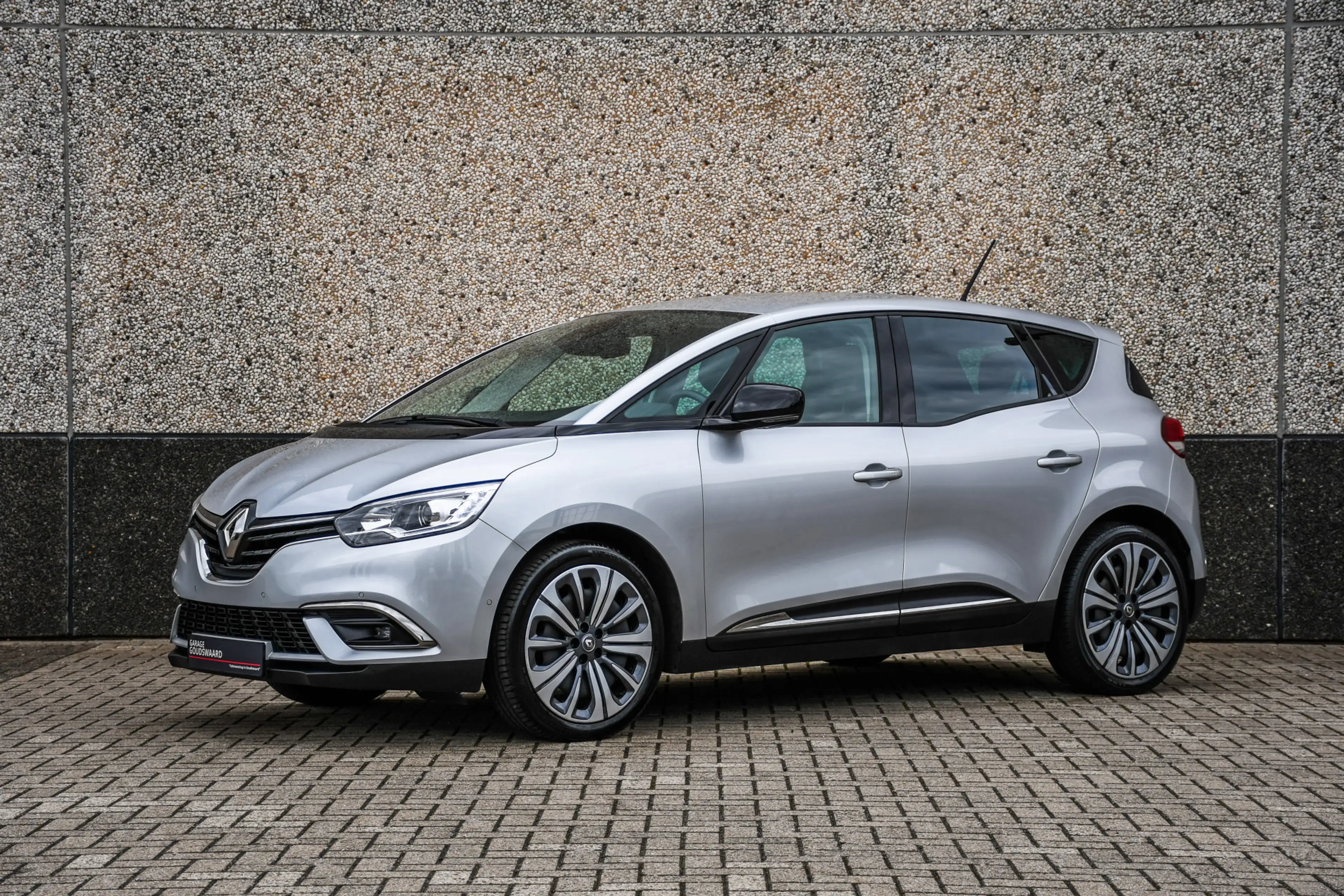 Renault Scenic 1.3 TCe Business Zen — photo 2