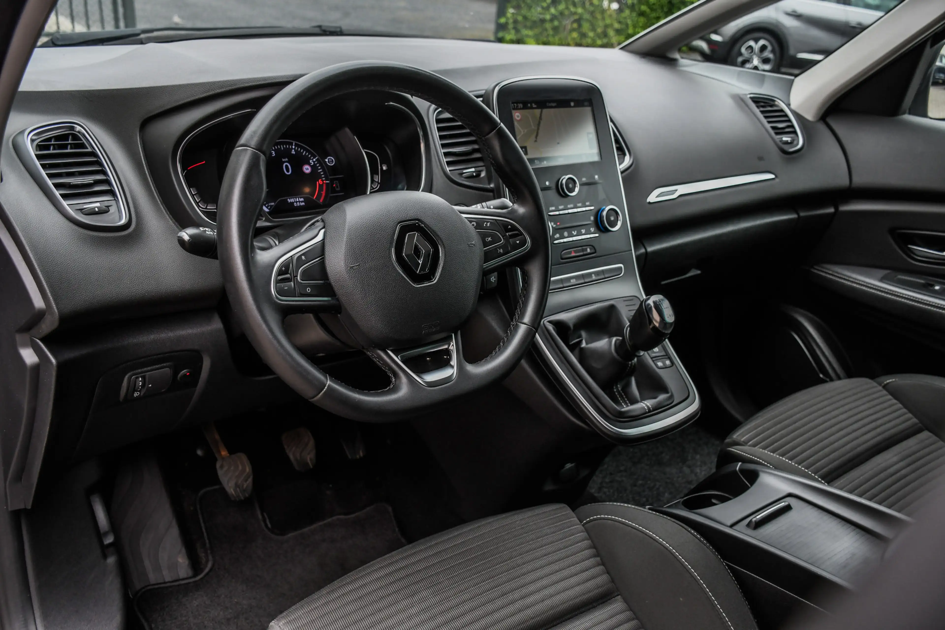 Renault Scenic 1.3 TCe Business Zen — photo 7