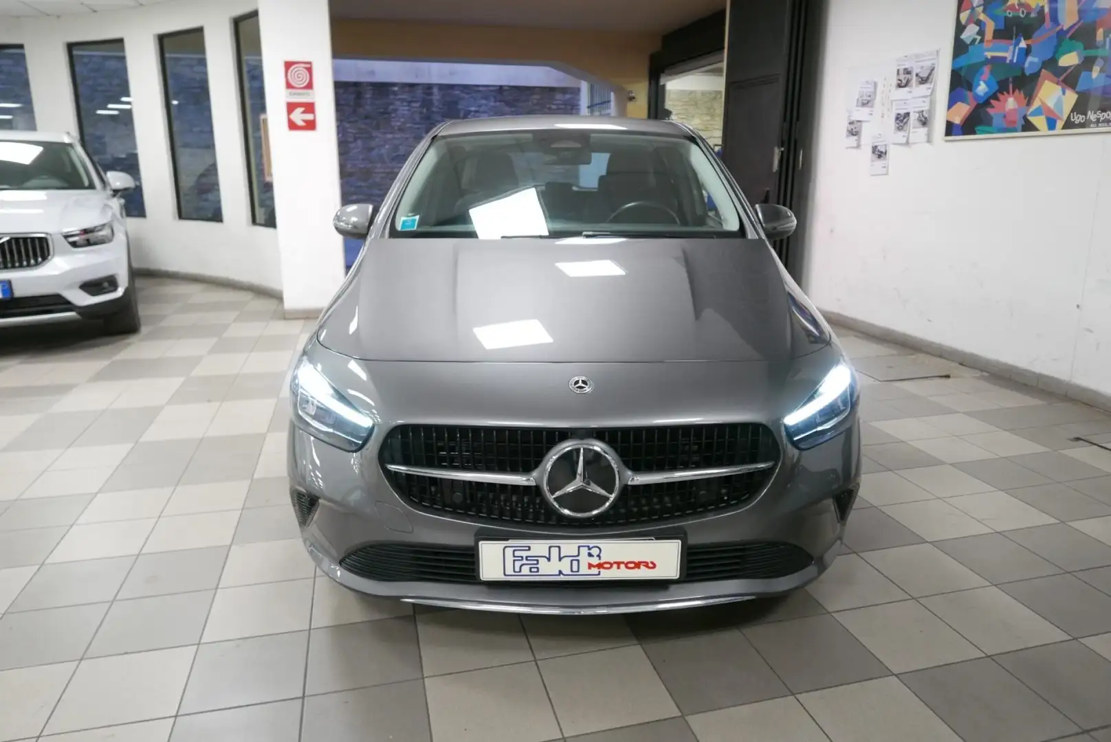 Mercedes-Benz B 180 d Automatic Progressive Advanced Grau - 2
