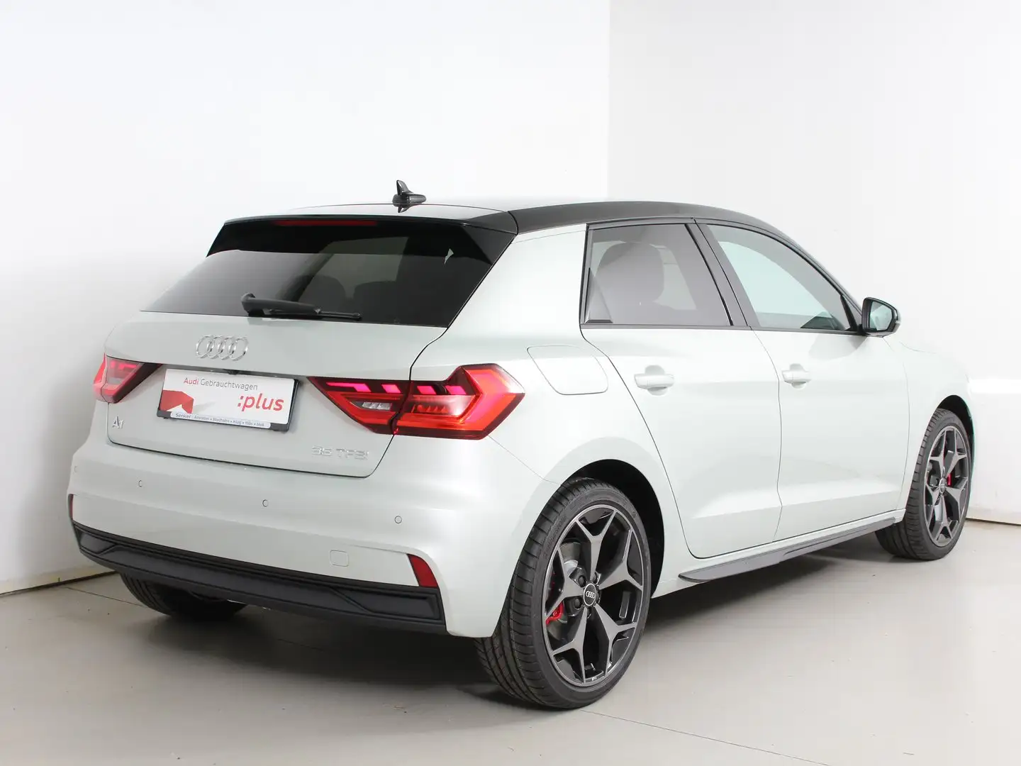 Audi A1 35 TFSI intense Silber - 2