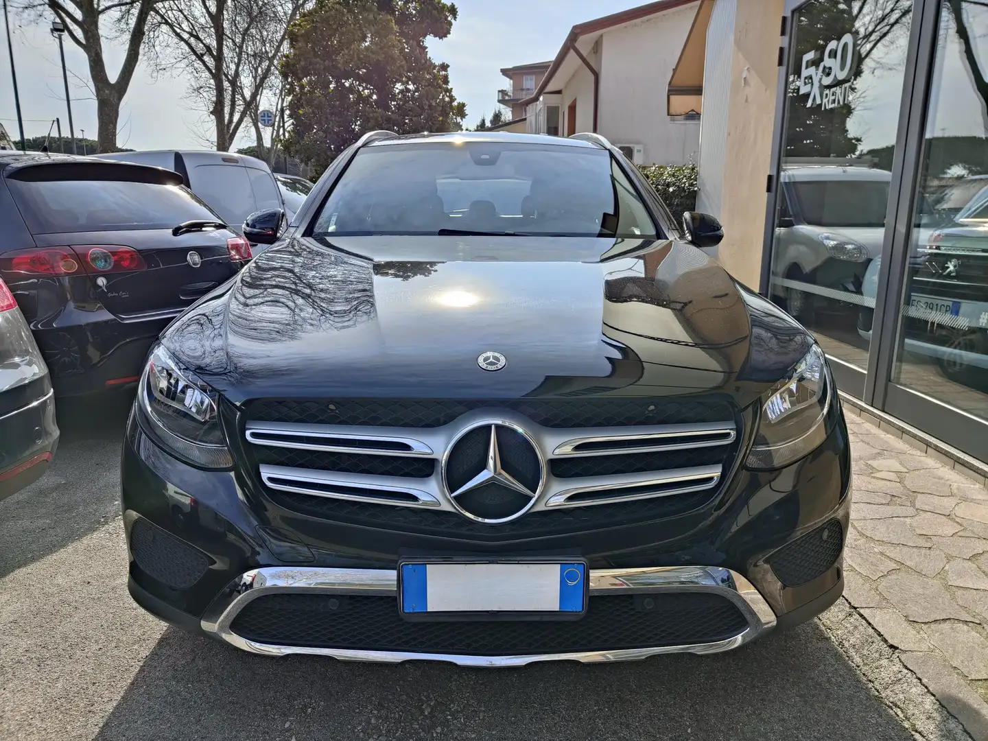 Mercedes-Benz GLC 220 GLC 220 d Business 4MATIC Auto Fekete - 2