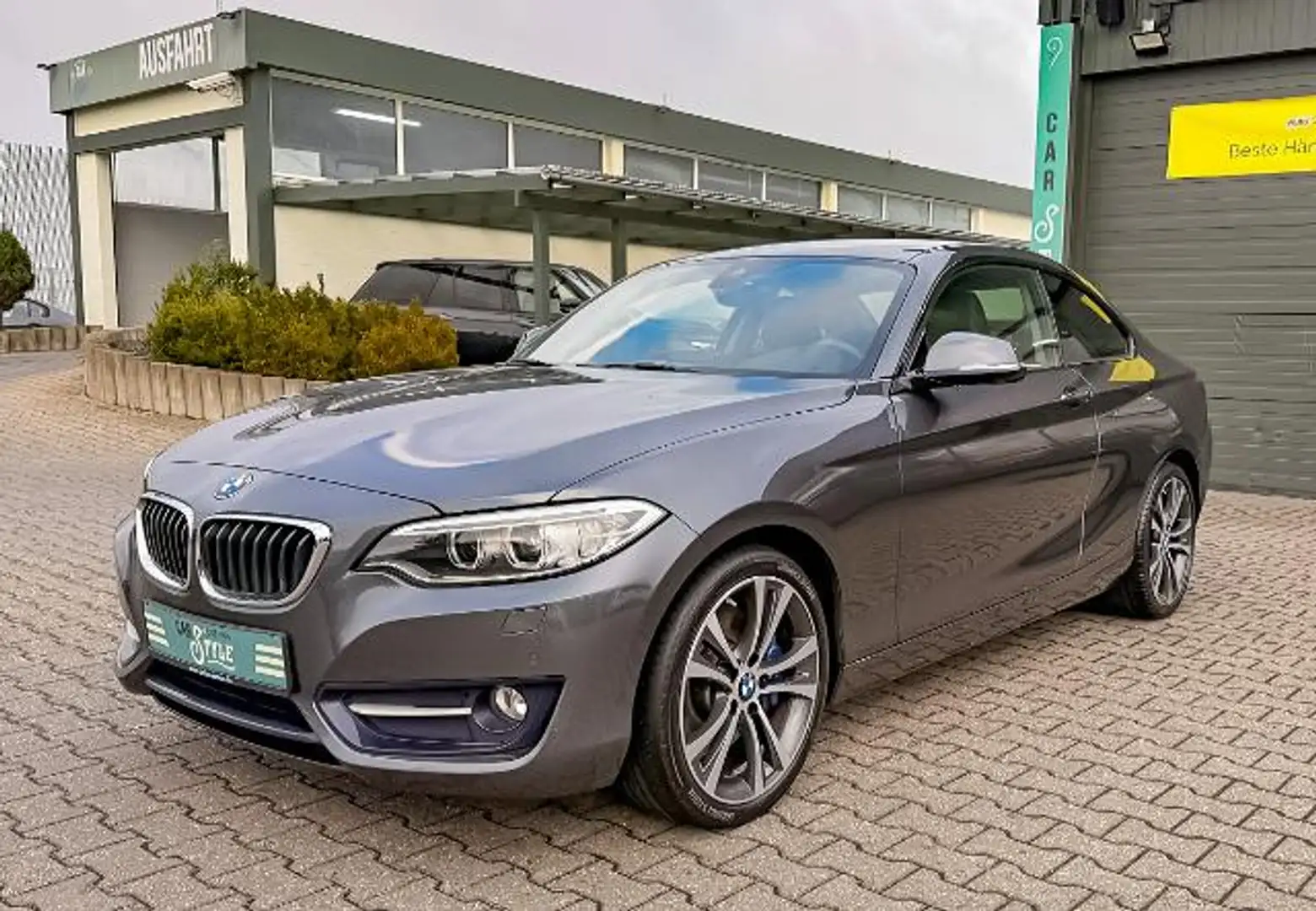 BMW 228 i SHZ NAVI HARMAN KARDON RFK Grau - 1