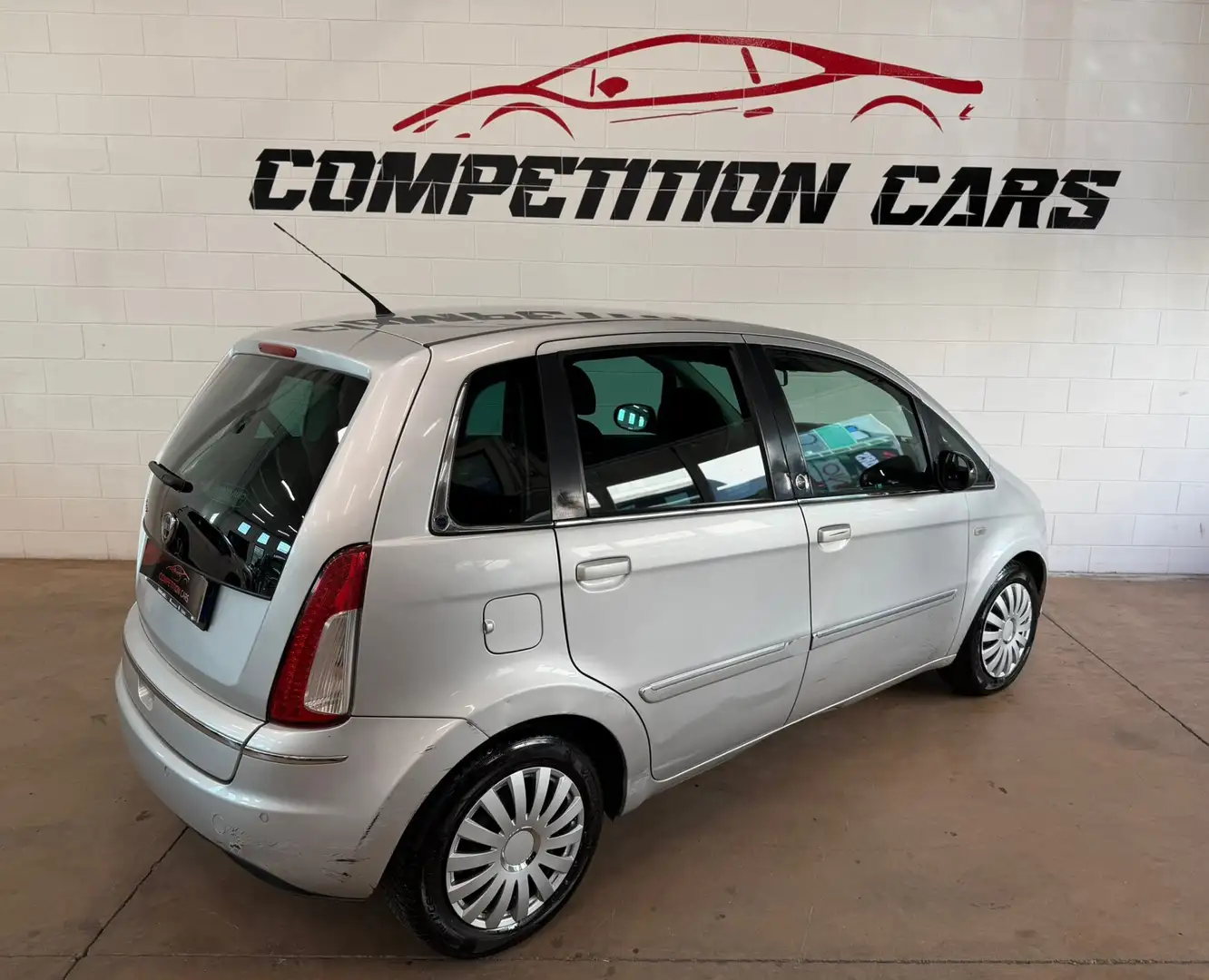 Lancia MUSA Musa 1.4 8V Ecochic (GPL) 5th Avenue Silber - 2