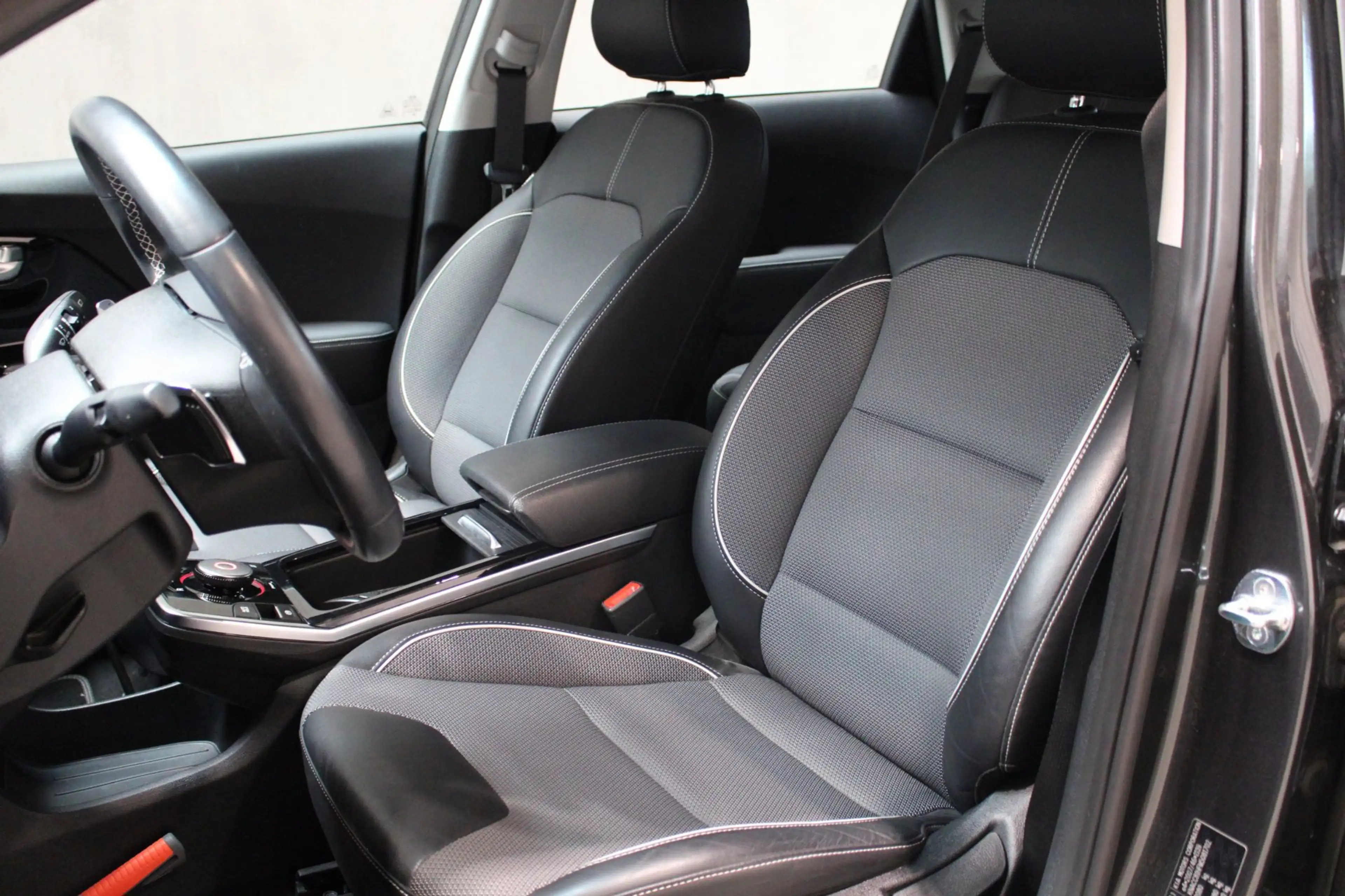 Kia e-Niro DynamicLine 39 kWh SOH 95% 3 fase Prijs is rijklaa — photo 7