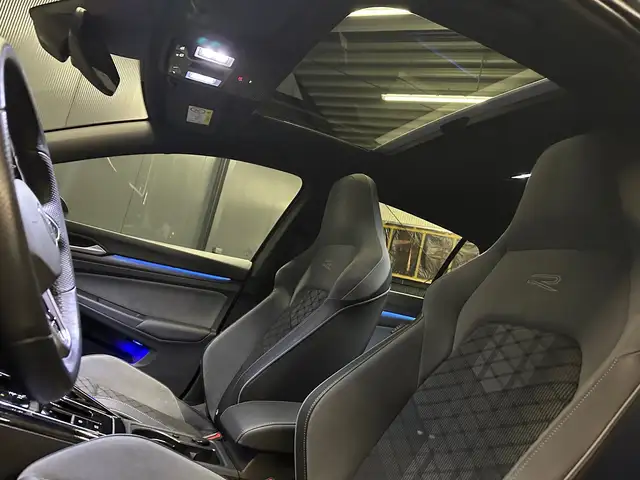 Volkswagen Golf view 10