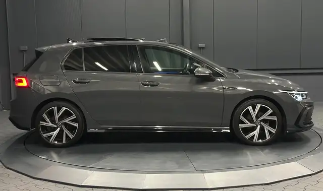 Volkswagen Golf view 6
