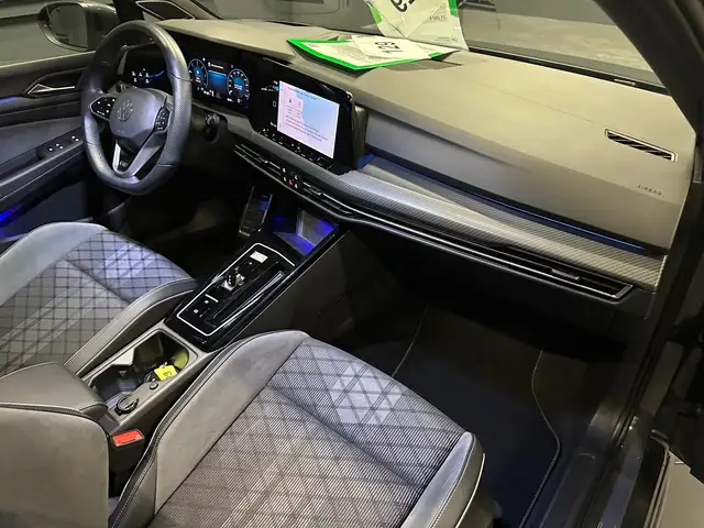 Volkswagen Golf view 12