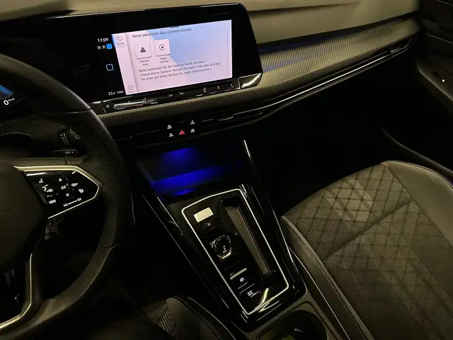 Volkswagen Golf view 22