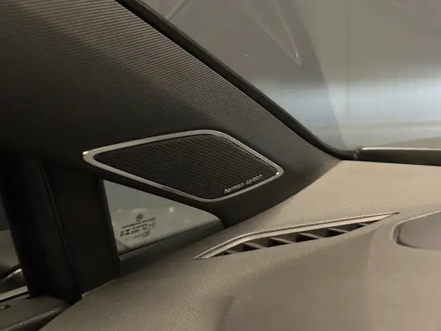 Volkswagen Golf view 20