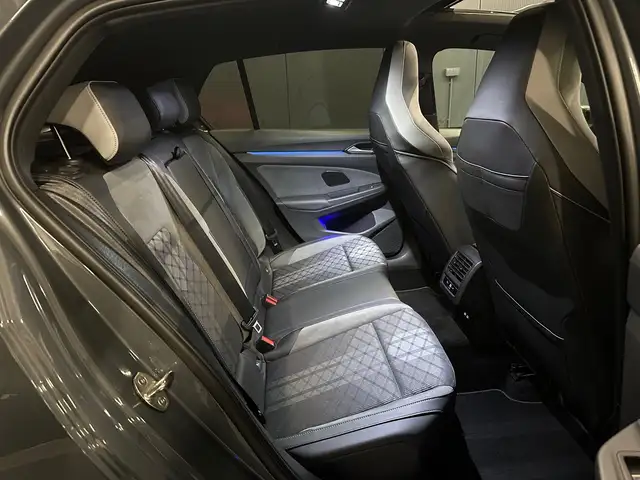 Volkswagen Golf view 29