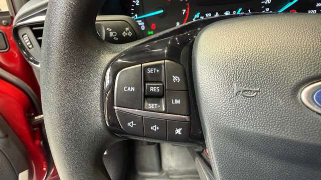 Ford Fiesta — photo 15