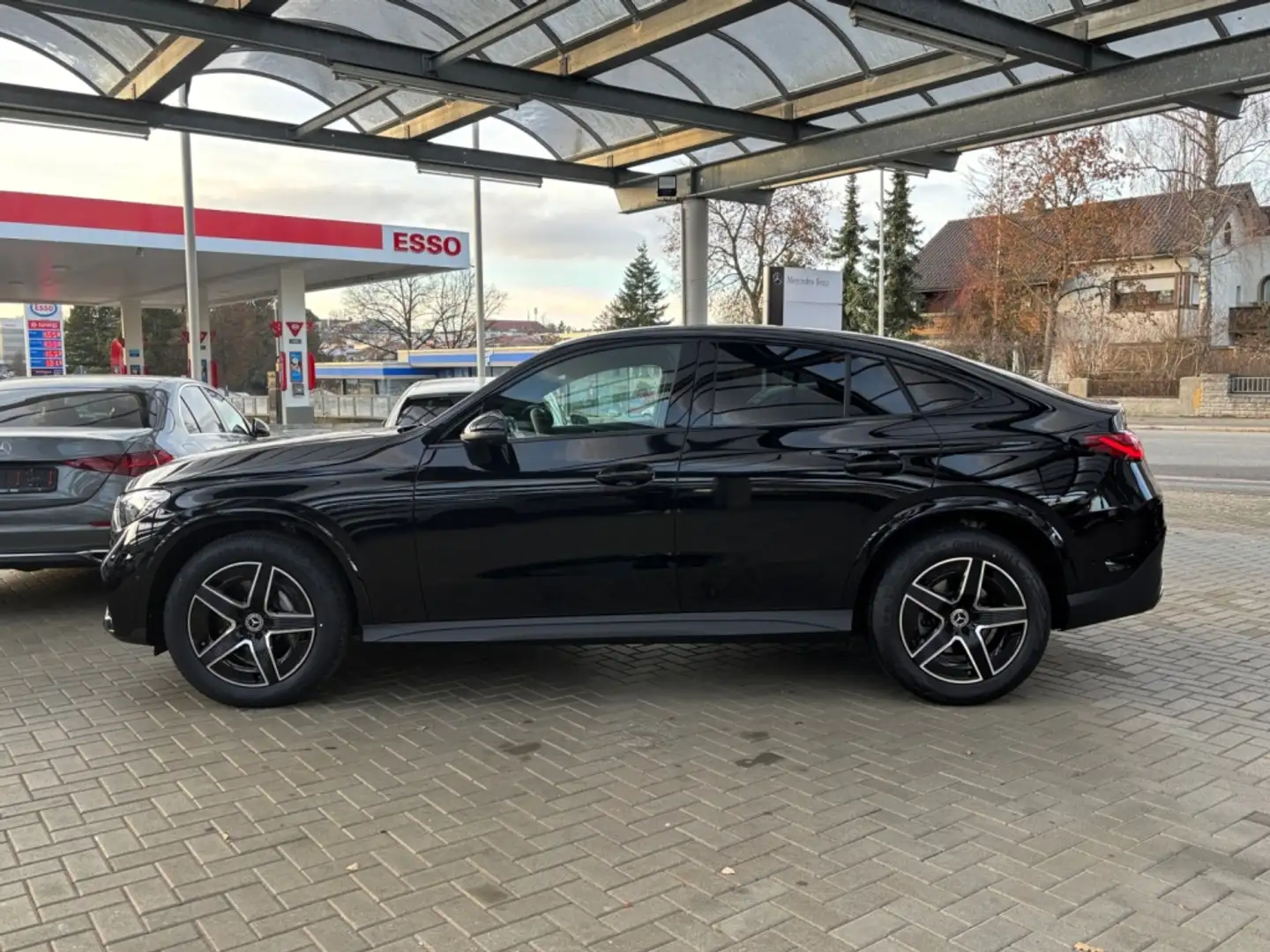 Mercedes-Benz GLC 200 4M Coupe AMG+AMBIENTE+DISTRO+MEMORY+MBUX Noir - 2