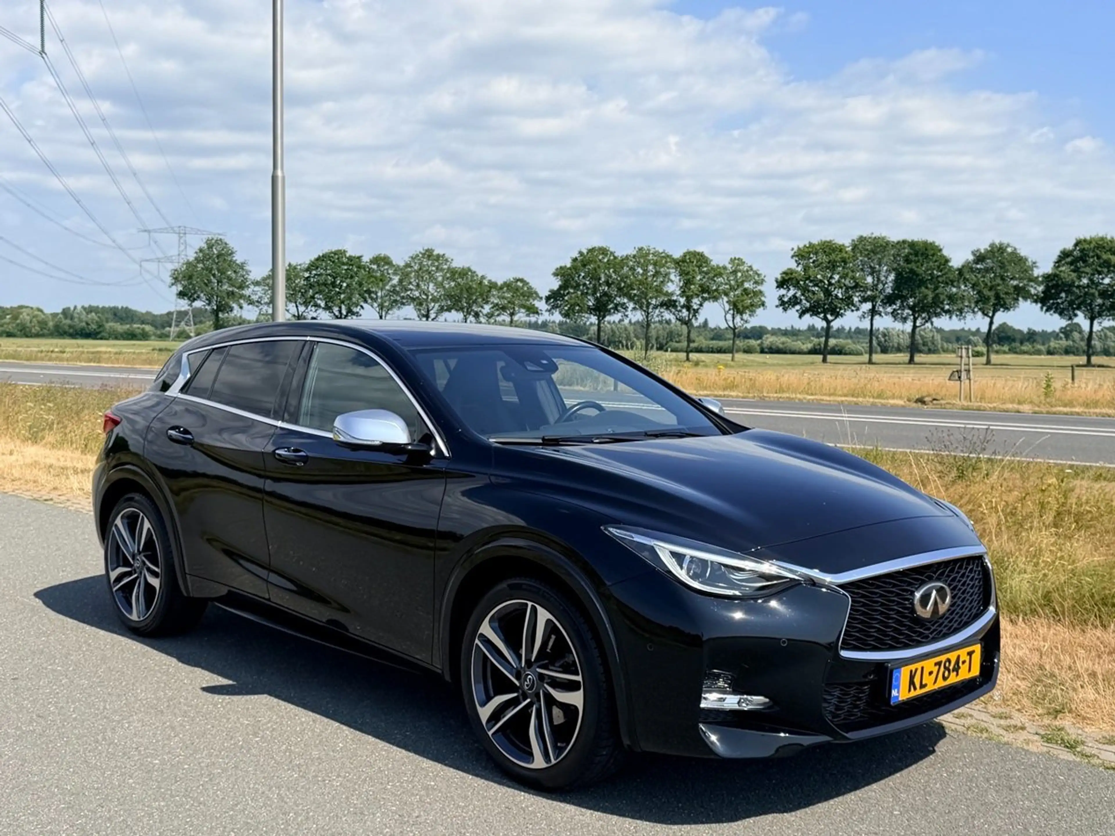 Infiniti Q30 1.6t Sport Aut., Navi, LED, Camera's, Cruise, ECC — photo 8