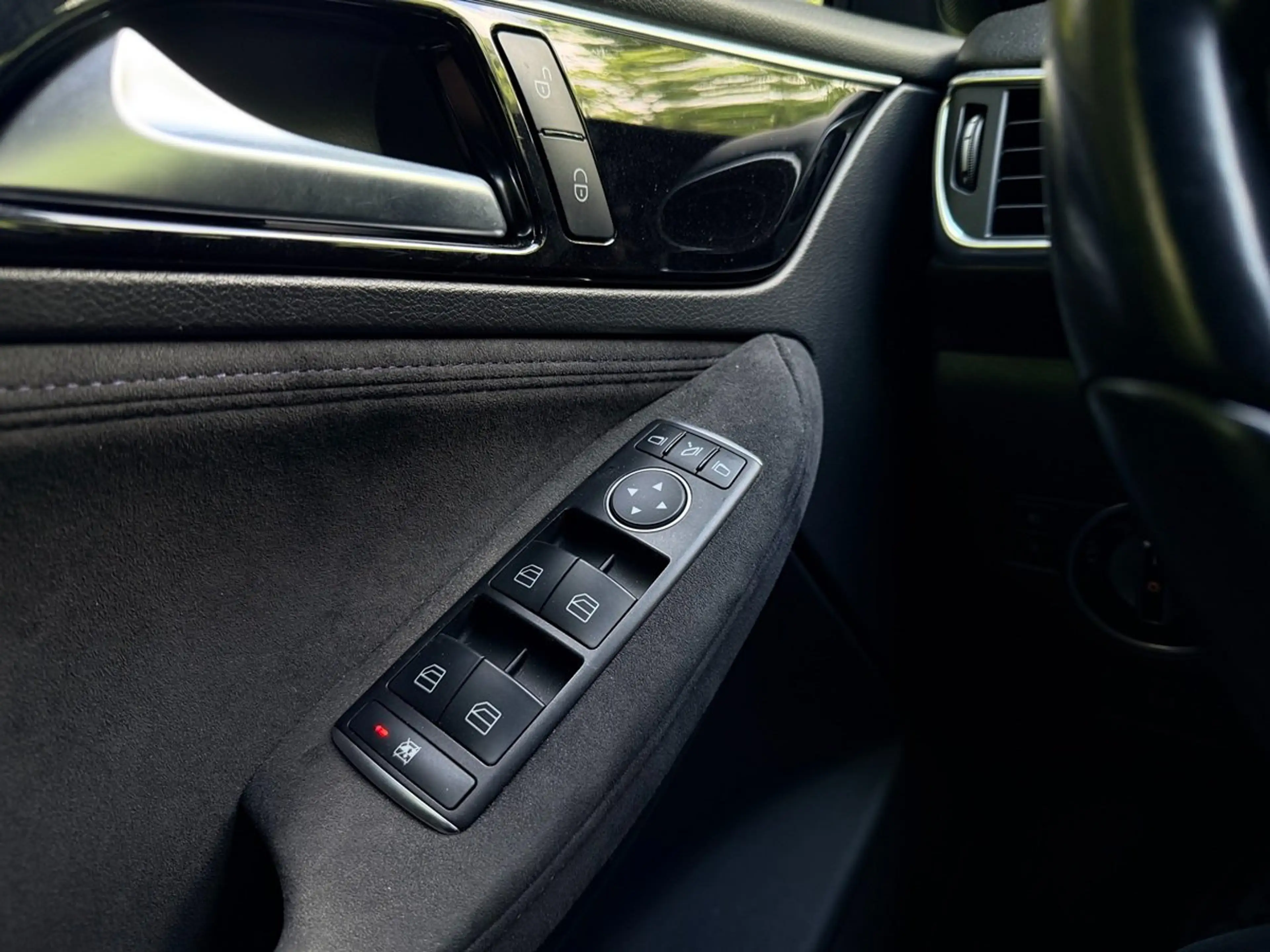 Infiniti Q30 1.6t Sport Aut., Navi, LED, Camera's, Cruise, ECC — photo 15