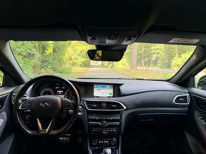 Infiniti Q30 1.6t Sport Aut., Navi, LED, Camera's, Cruise, ECC — photo 12
