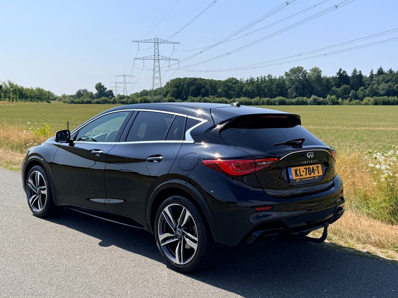 Infiniti Q30 1.6t Sport Aut., Navi, LED, Camera's, Cruise, ECC — photo 4