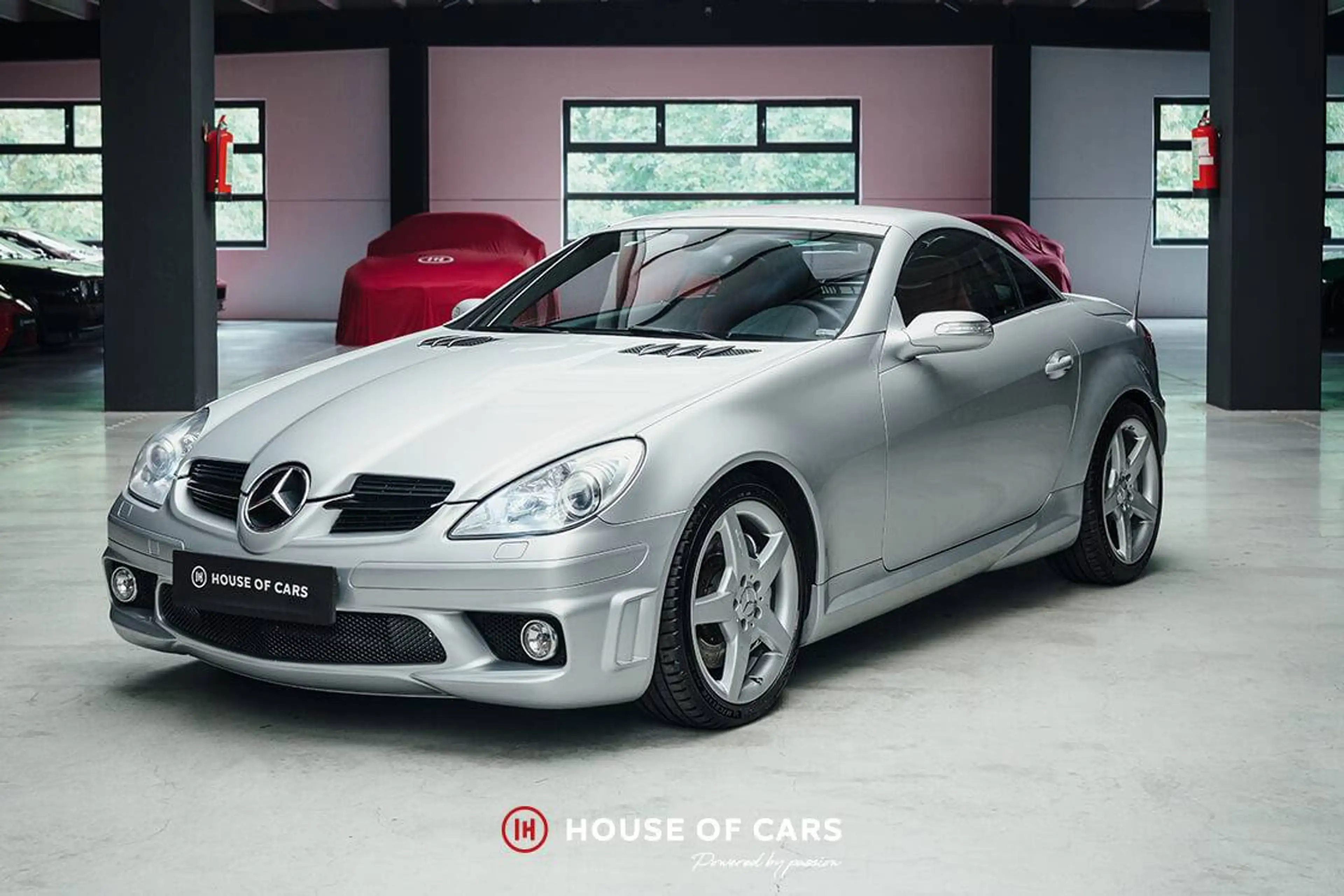 Mercedes-Benz SLK 55 AMG (R171) Roadster - 1st paint - MB History — photo 2