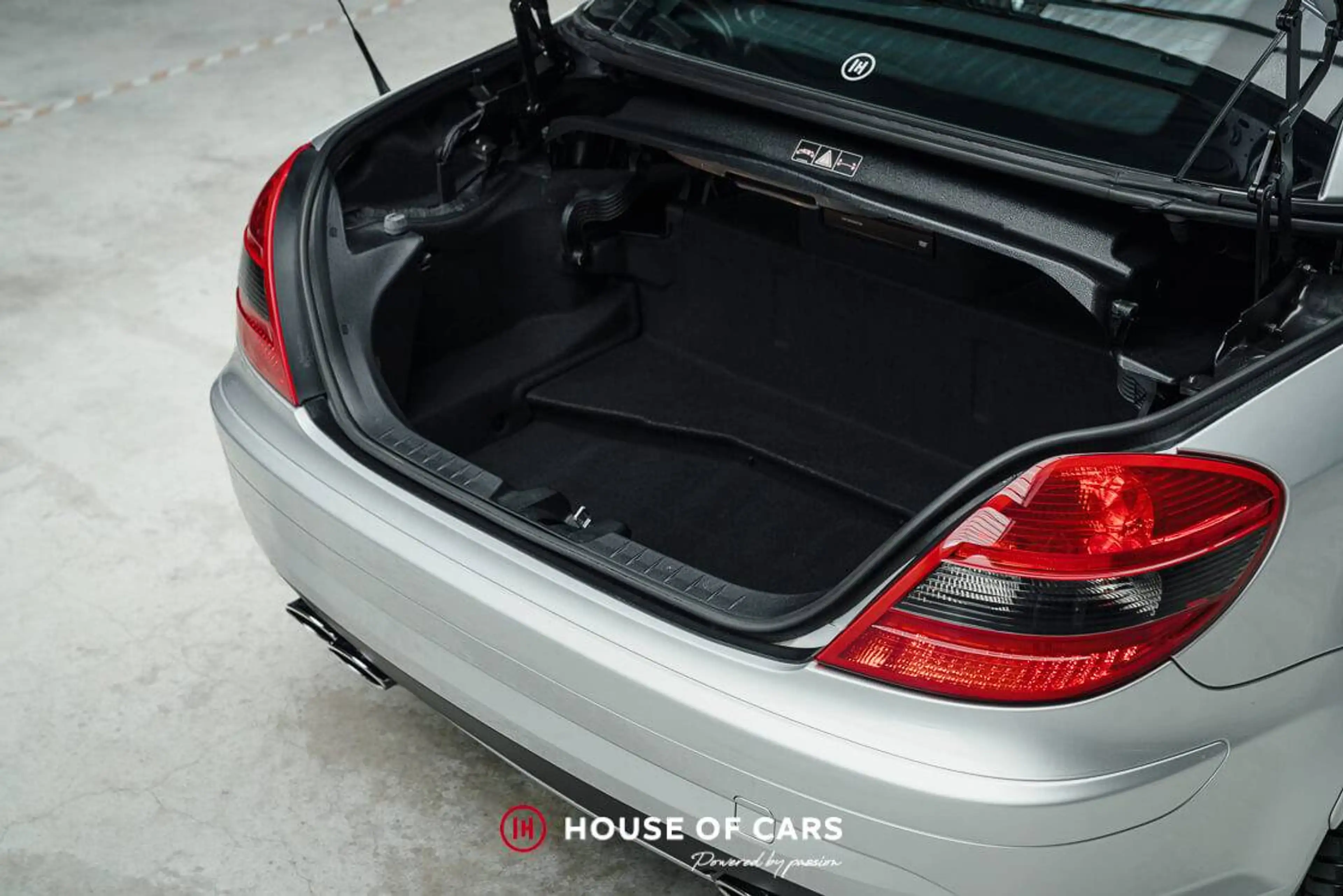 Mercedes-Benz SLK 55 AMG (R171) Roadster - 1st paint - MB History — photo 14