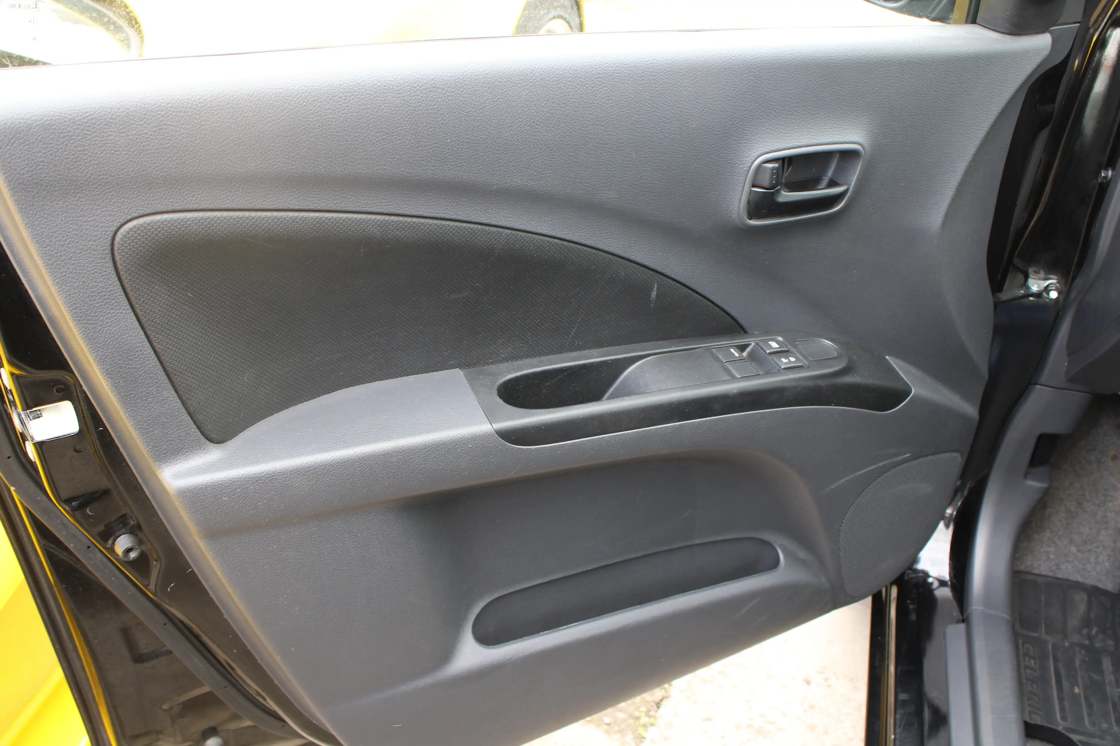 Suzuki Celerio Basis*Automatic*40TKM*HUneu*Allwetter* — photo 7
