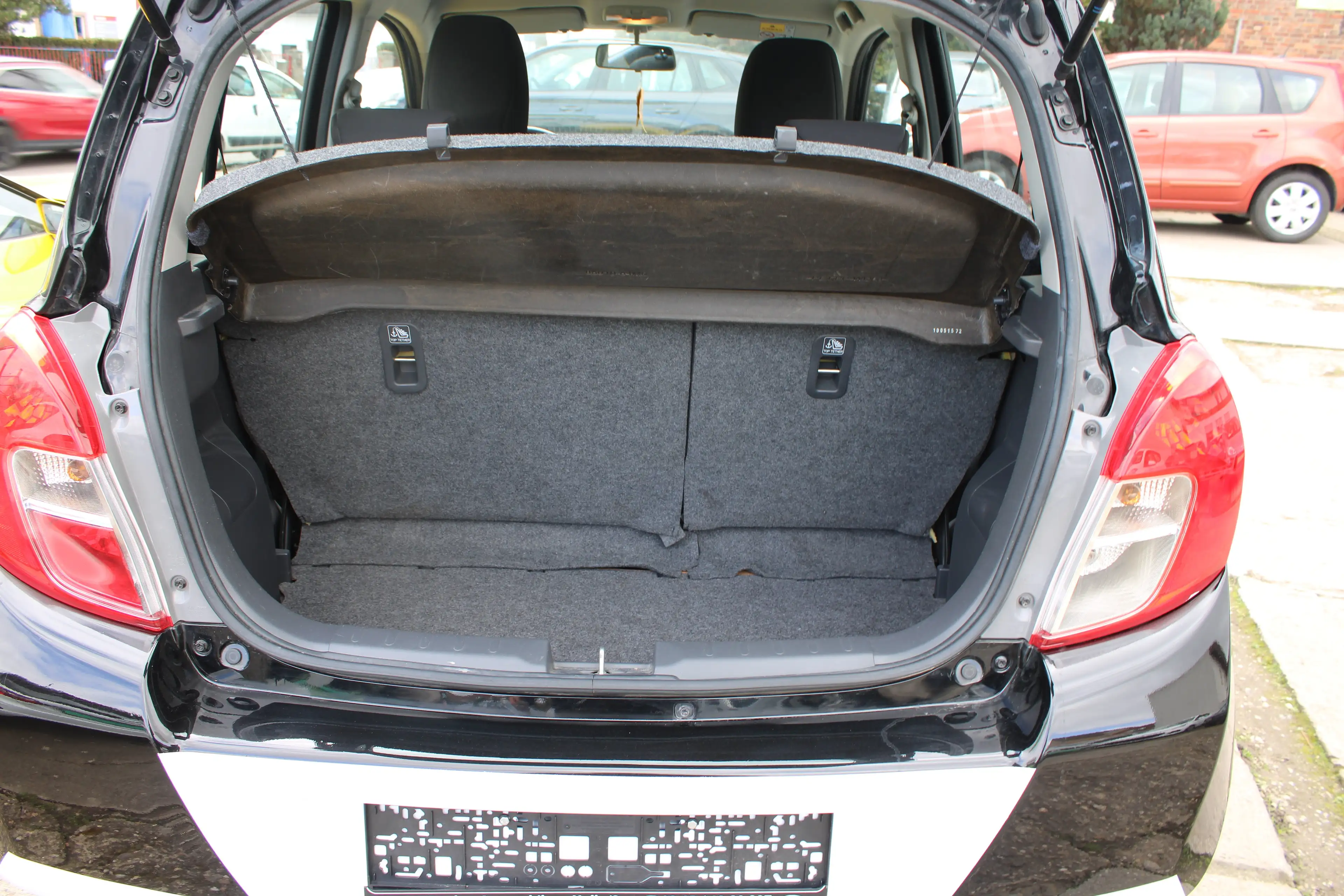 Suzuki Celerio Basis*Automatic*40TKM*HUneu*Allwetter* — photo 13