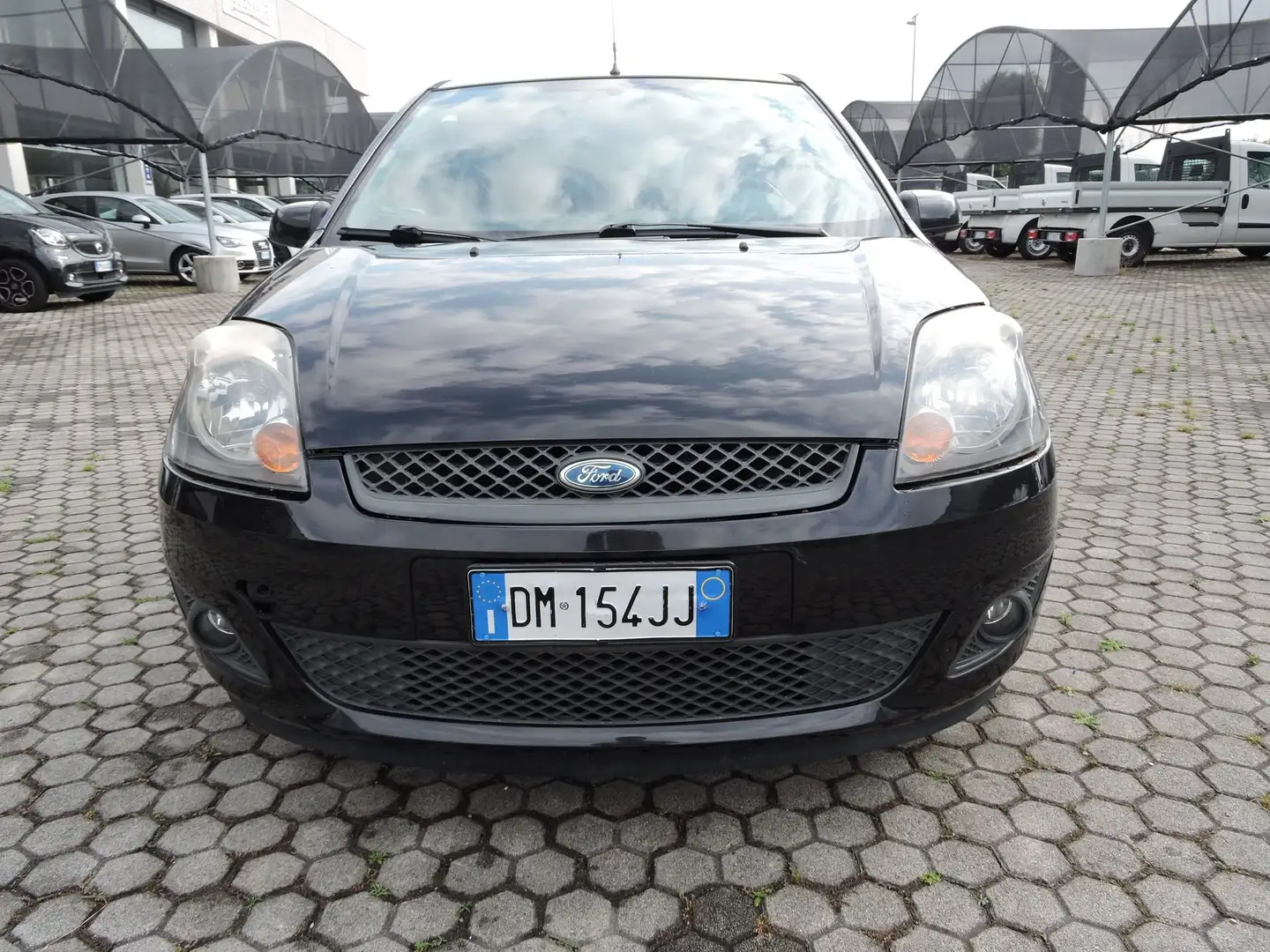 Ford Fiesta Fiesta 1.4 TDCi 3p. Zwart - 2