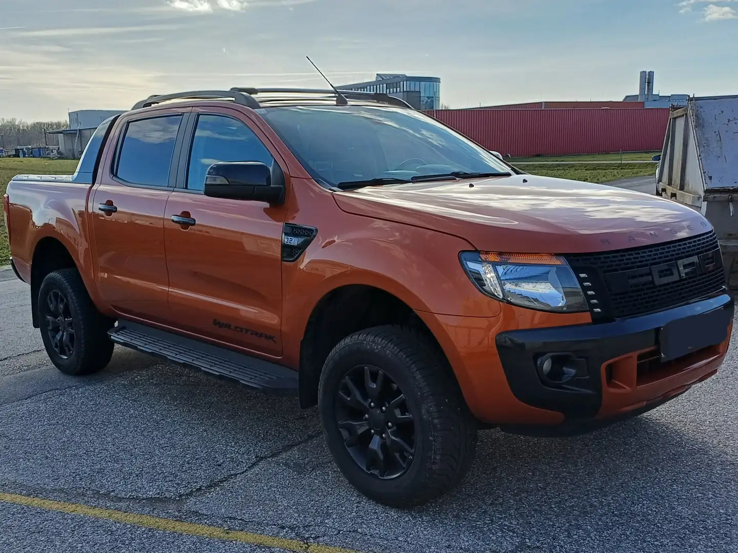 Ford Ranger Wildtrak Оранжевий - 2