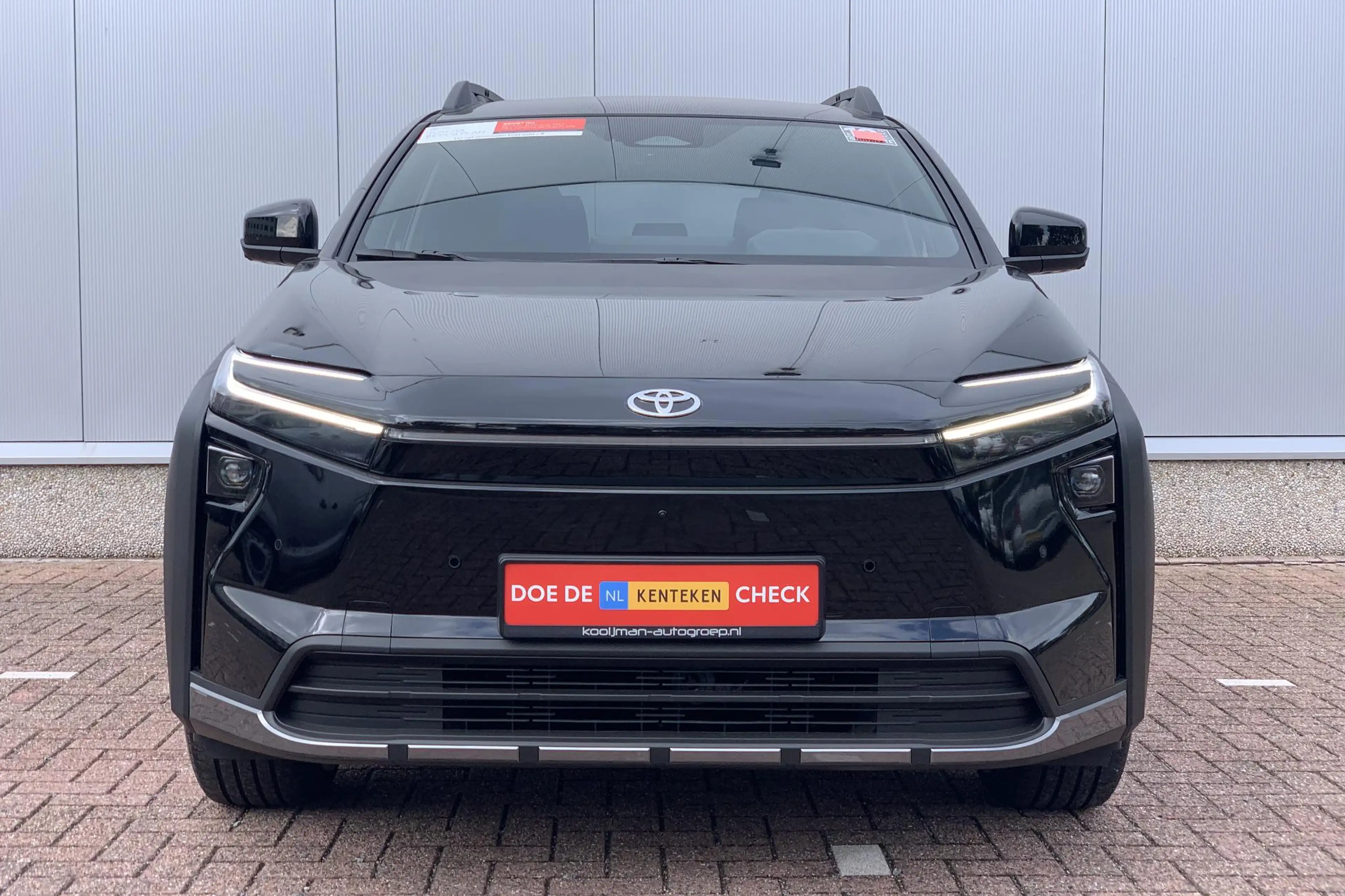 Toyota bZ4X Touring Dynamic 75 kWh / Nu €3.000,- inruilpremie! — photo 3