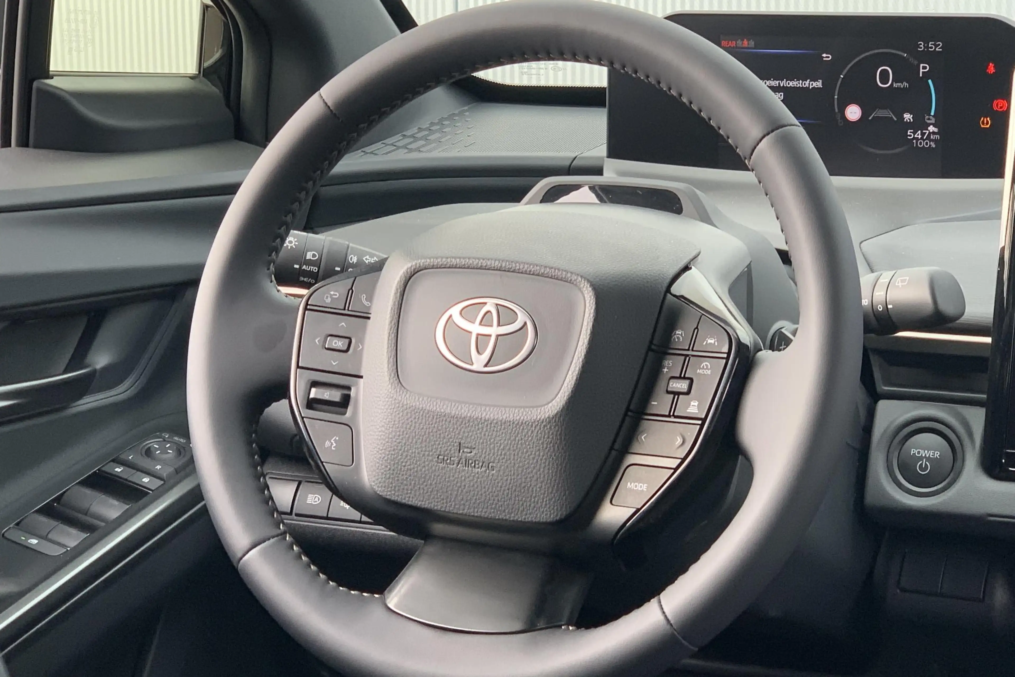 Toyota bZ4X Touring Dynamic 75 kWh / Nu €3.000,- inruilpremie! — photo 11