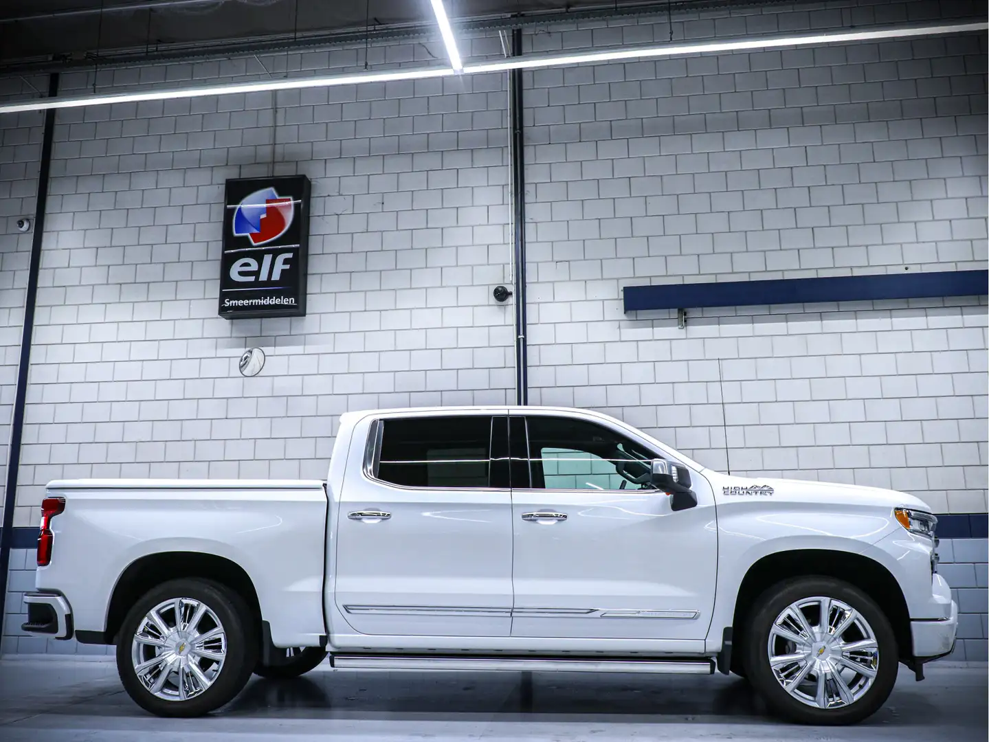 Chevrolet Silverado 1500 High Country 6.2L V8 Wit - 2