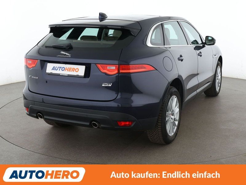 Jaguar F-Pace 25d Prestige AWD Aut*NAVI*XENON*TEMPO*CAM*PDC*SHZ* — photo 6