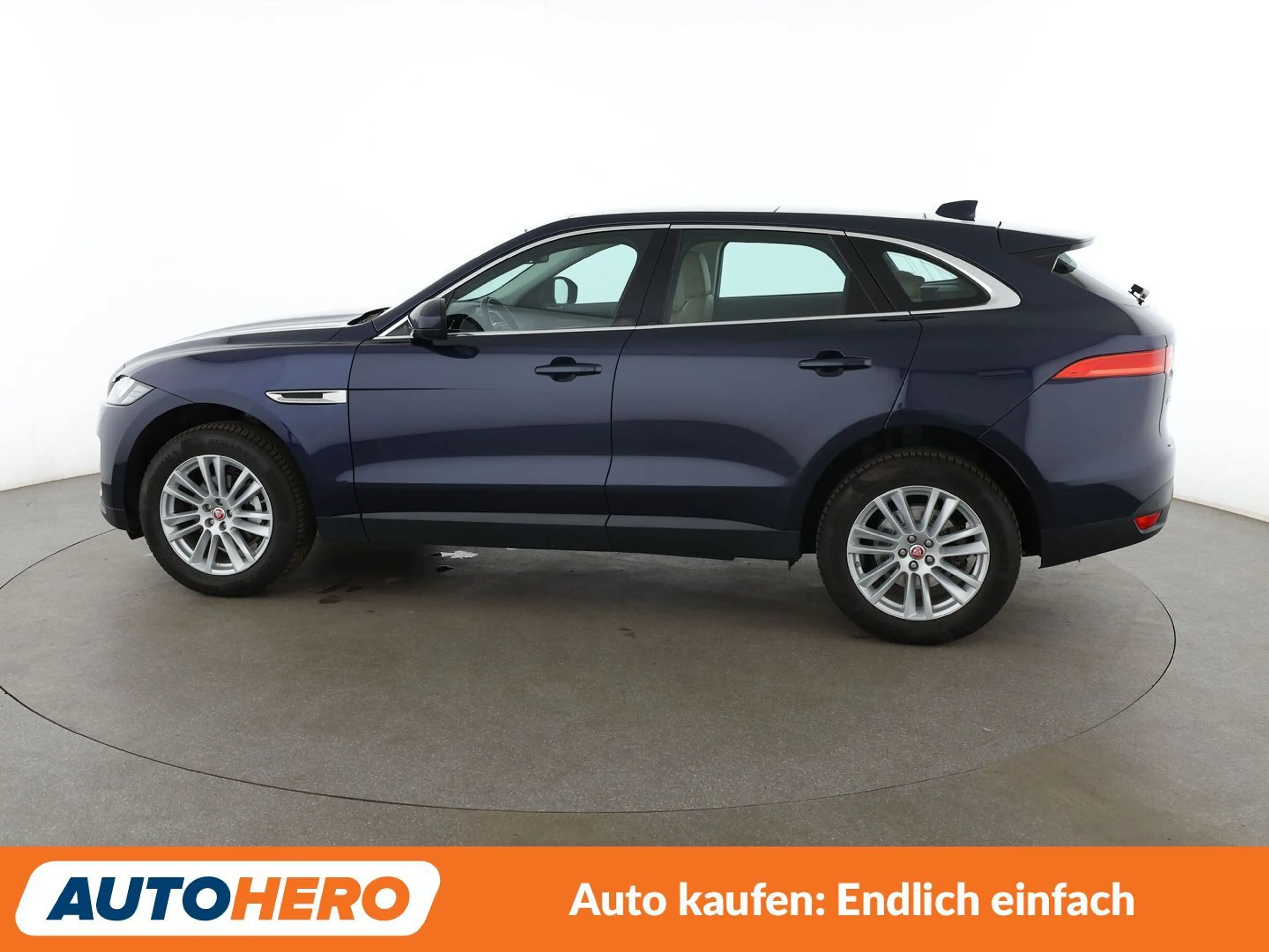 Jaguar F-Pace 25d Prestige AWD Aut*NAVI*XENON*TEMPO*CAM*PDC*SHZ* — photo 3