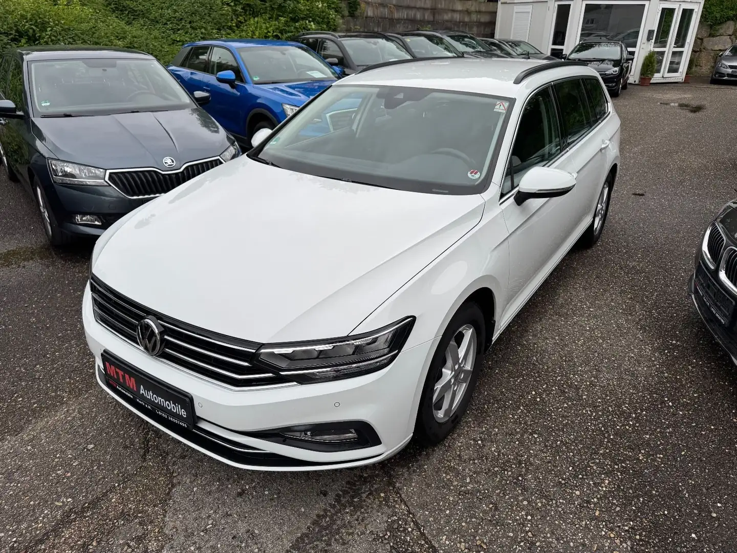 Volkswagen Passat 2.0 TDI Variant Business Navi LED RCam Bianco - 2