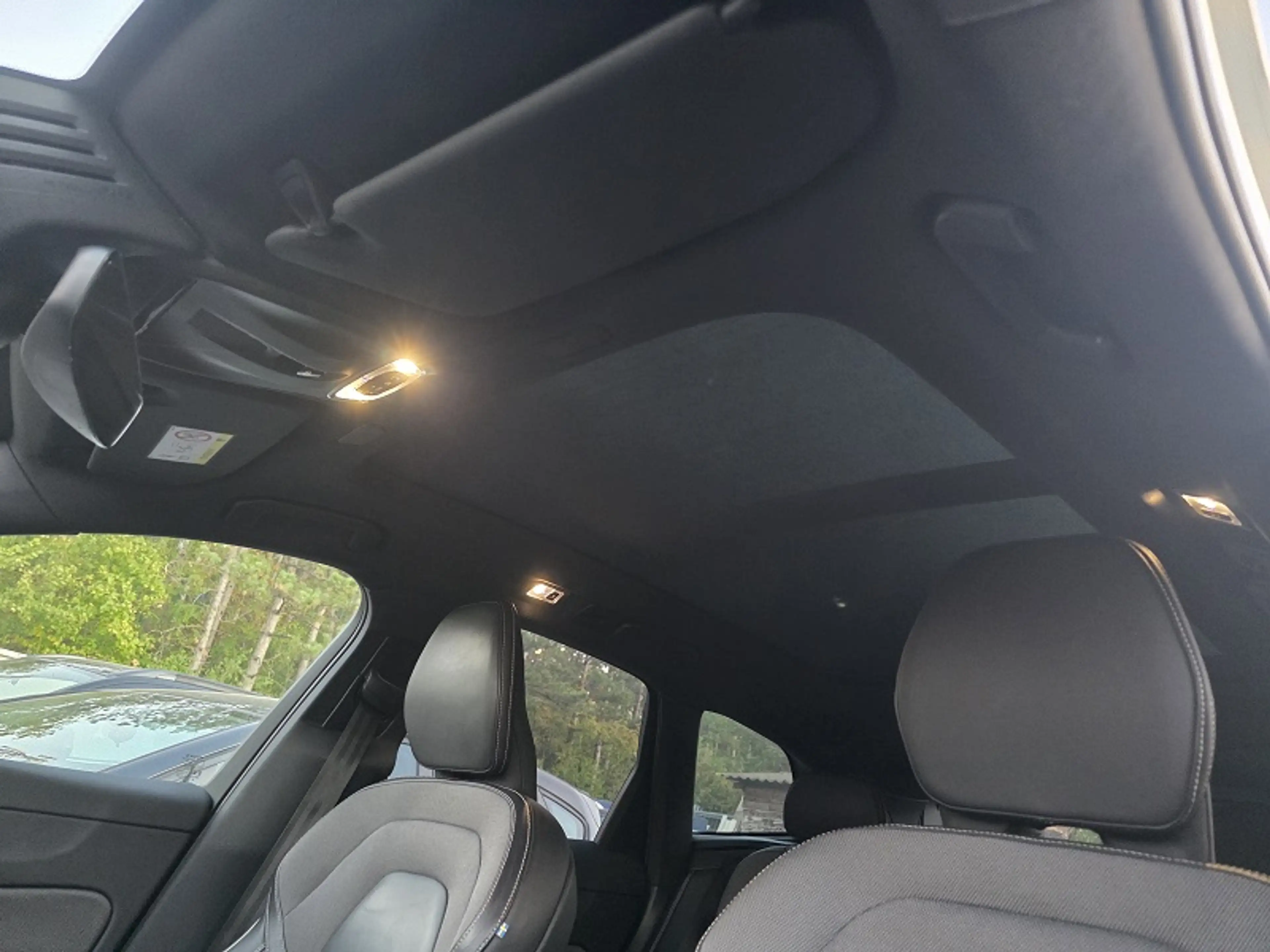 Volvo XC60 XC60 B5 R-Design AWD Geartronic — photo 10