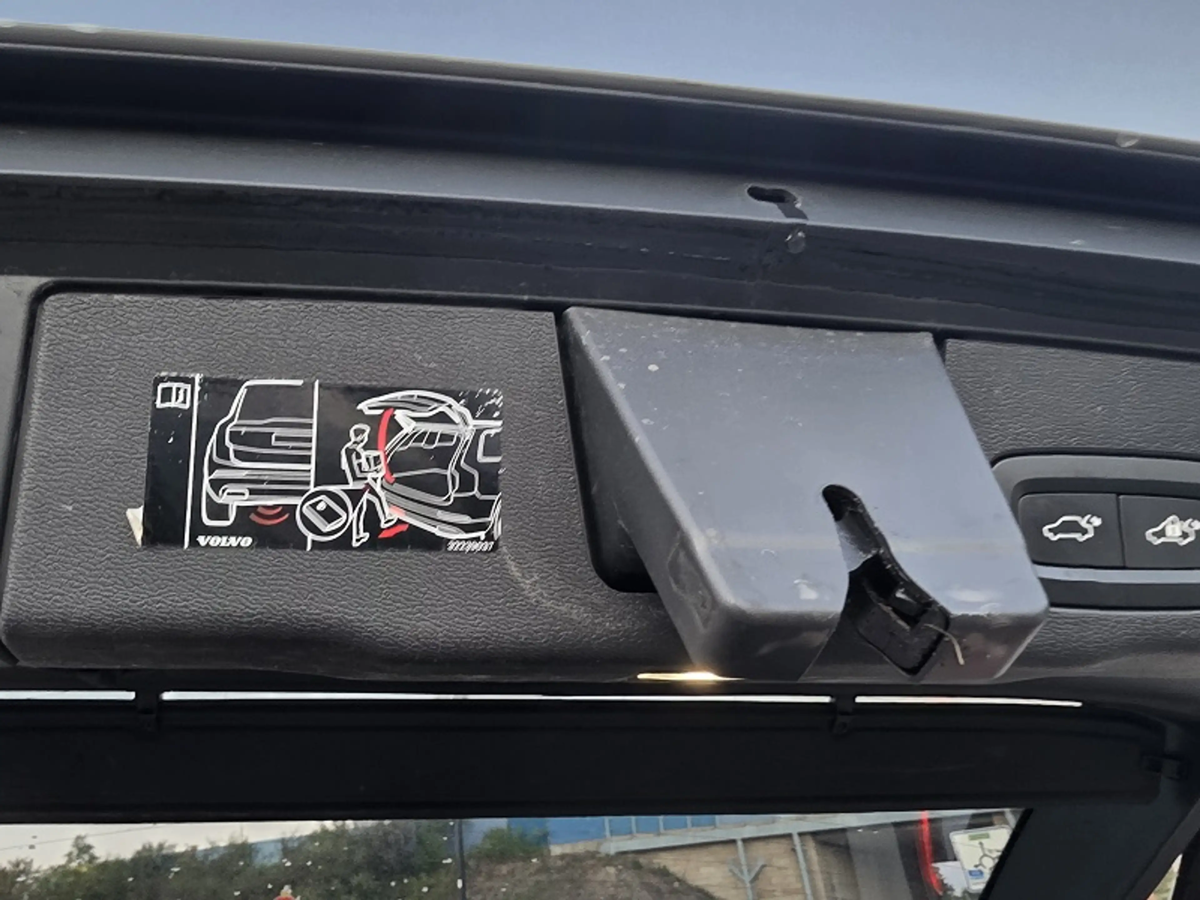 Volvo XC60 XC60 B5 R-Design AWD Geartronic — photo 6