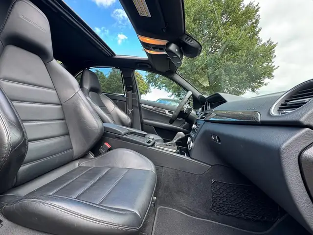 Mercedes-Benz C 63 Amg view 10