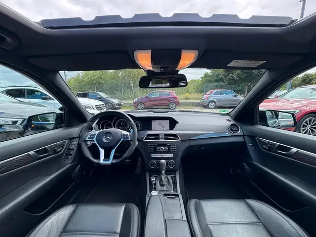 Mercedes-Benz C 63 Amg view 9