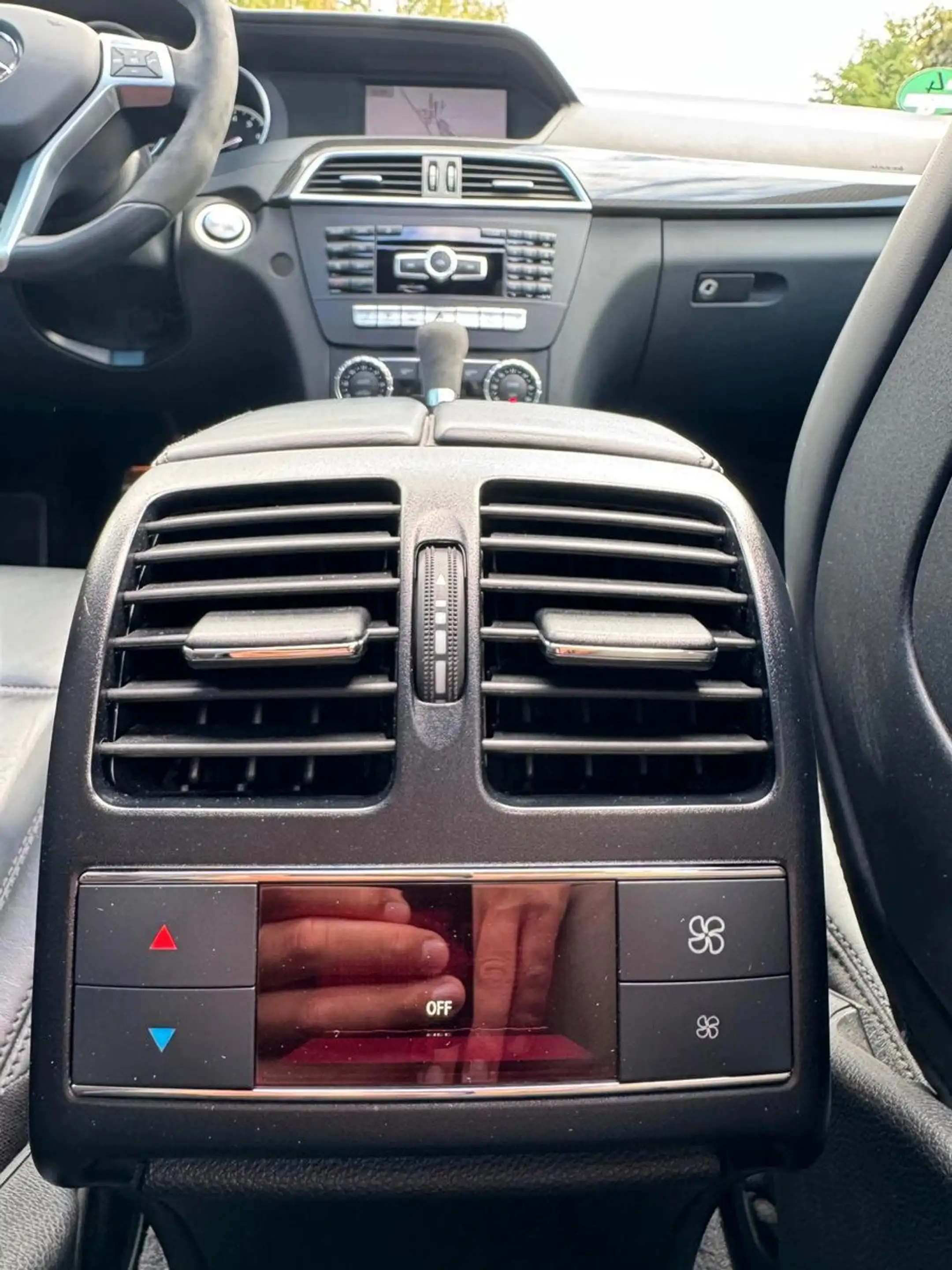 Mercedes-Benz C 63 AMG Pano*Navi*Kamera*Memory*H/K*ACC — photo 15