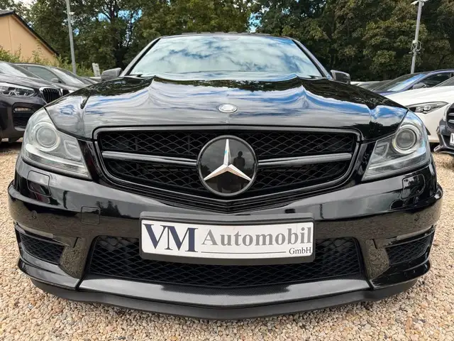 Mercedes-Benz C 63 Amg view 2