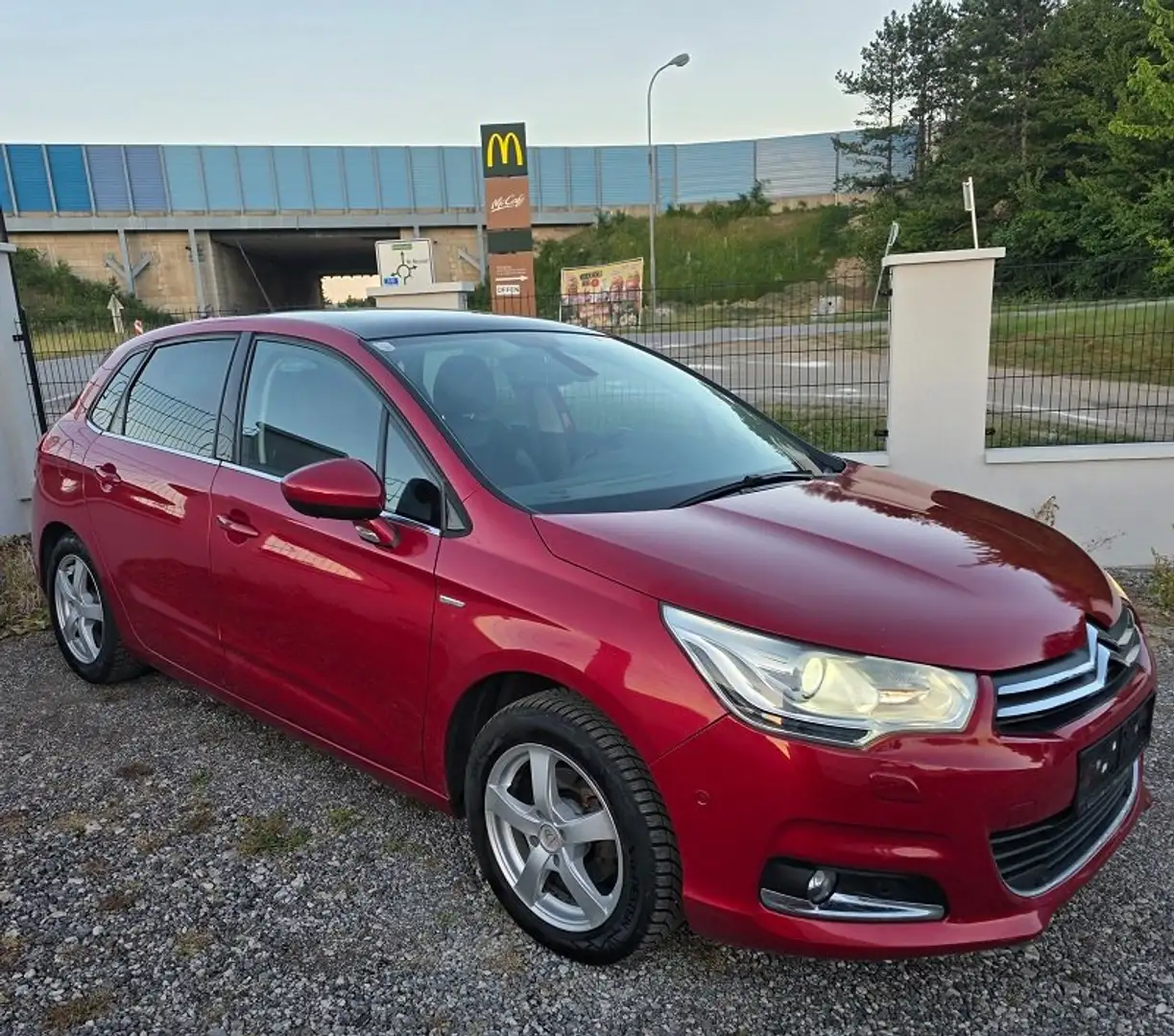 Citroen C4 Exclusive Rot - 2