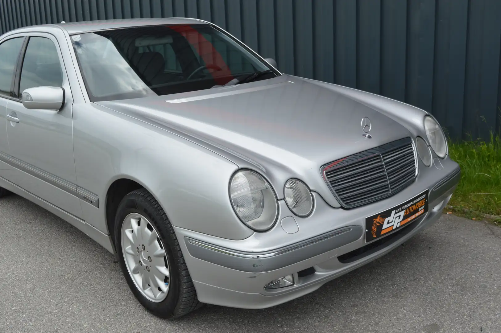 Mercedes-Benz E 320 4 Matic**2.Besitz**160.000 KM** Plateado - 2