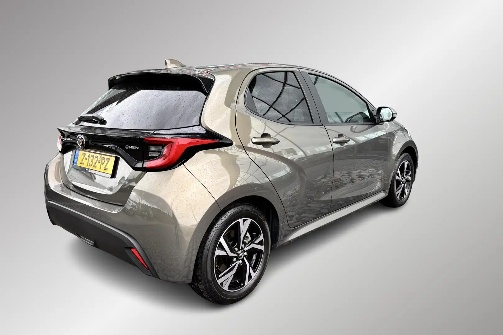 Toyota Yaris 1.5 Hybrid 115 First Edition Apple Carplay Android Groen - 2