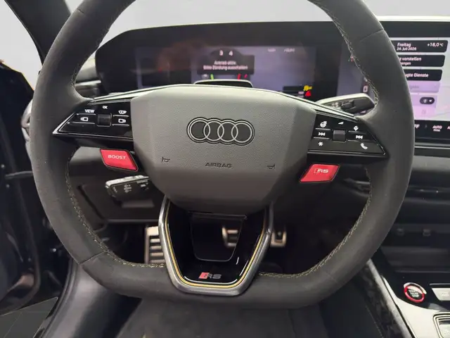 Audi RS5 view 9
