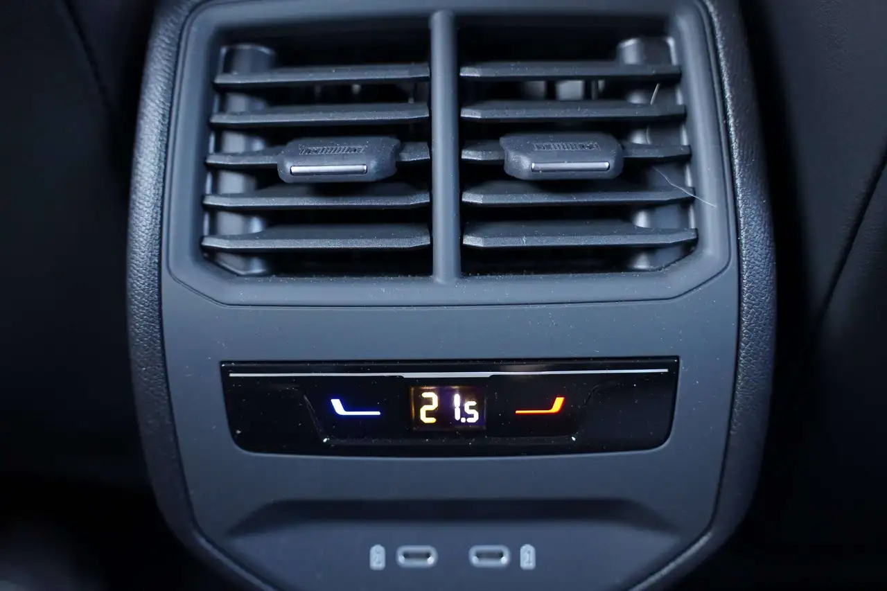 Cupra Formentor 1.5 eTSI DSG *SENNHEISER / 360° / KEYLESS / ELEKTRISCHE KOFFER / VERWARMDE ZETELS, миниатюра 27