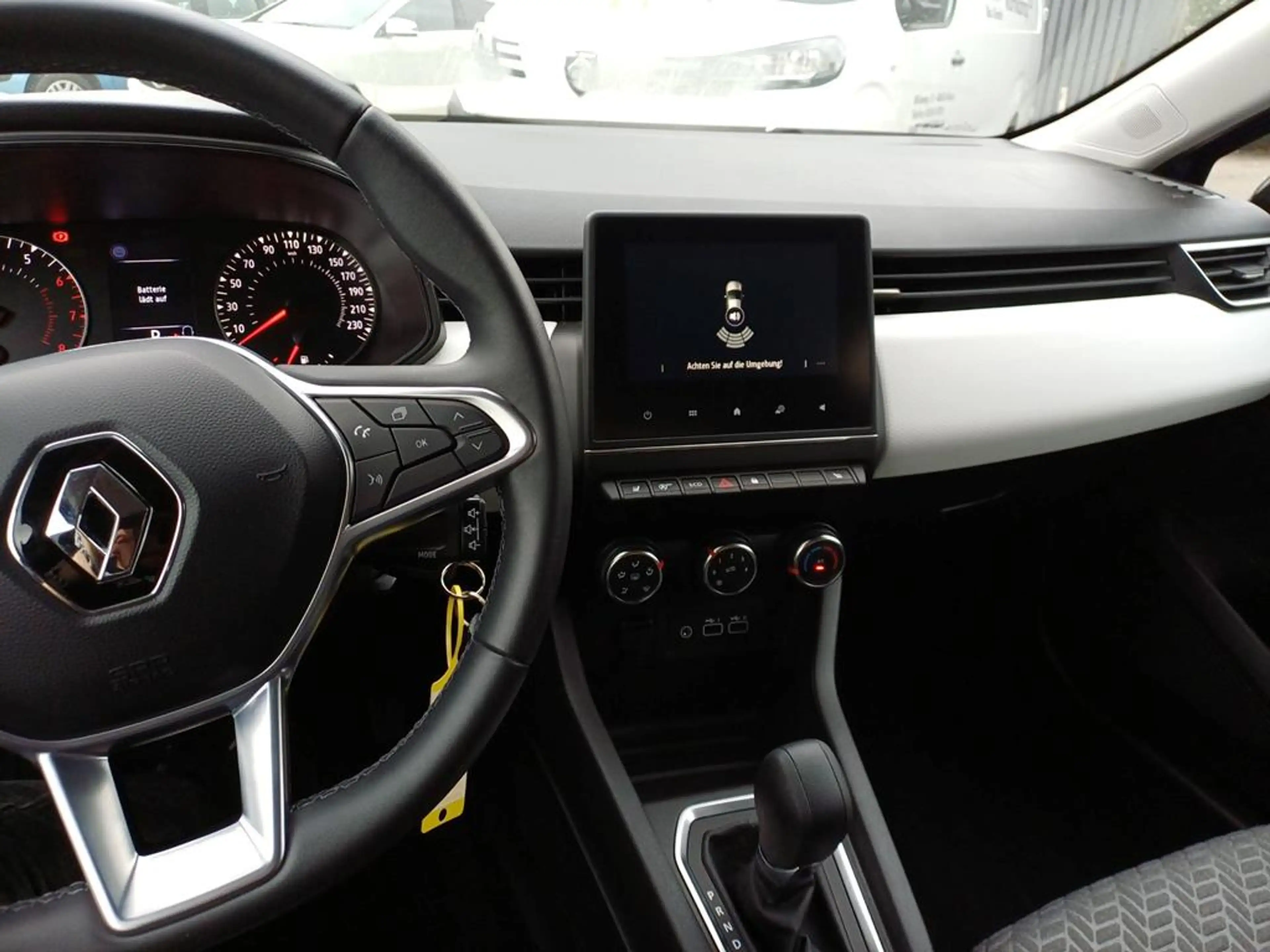 Renault Clio EVOLUTION TCe 90 X-tronic — photo 16